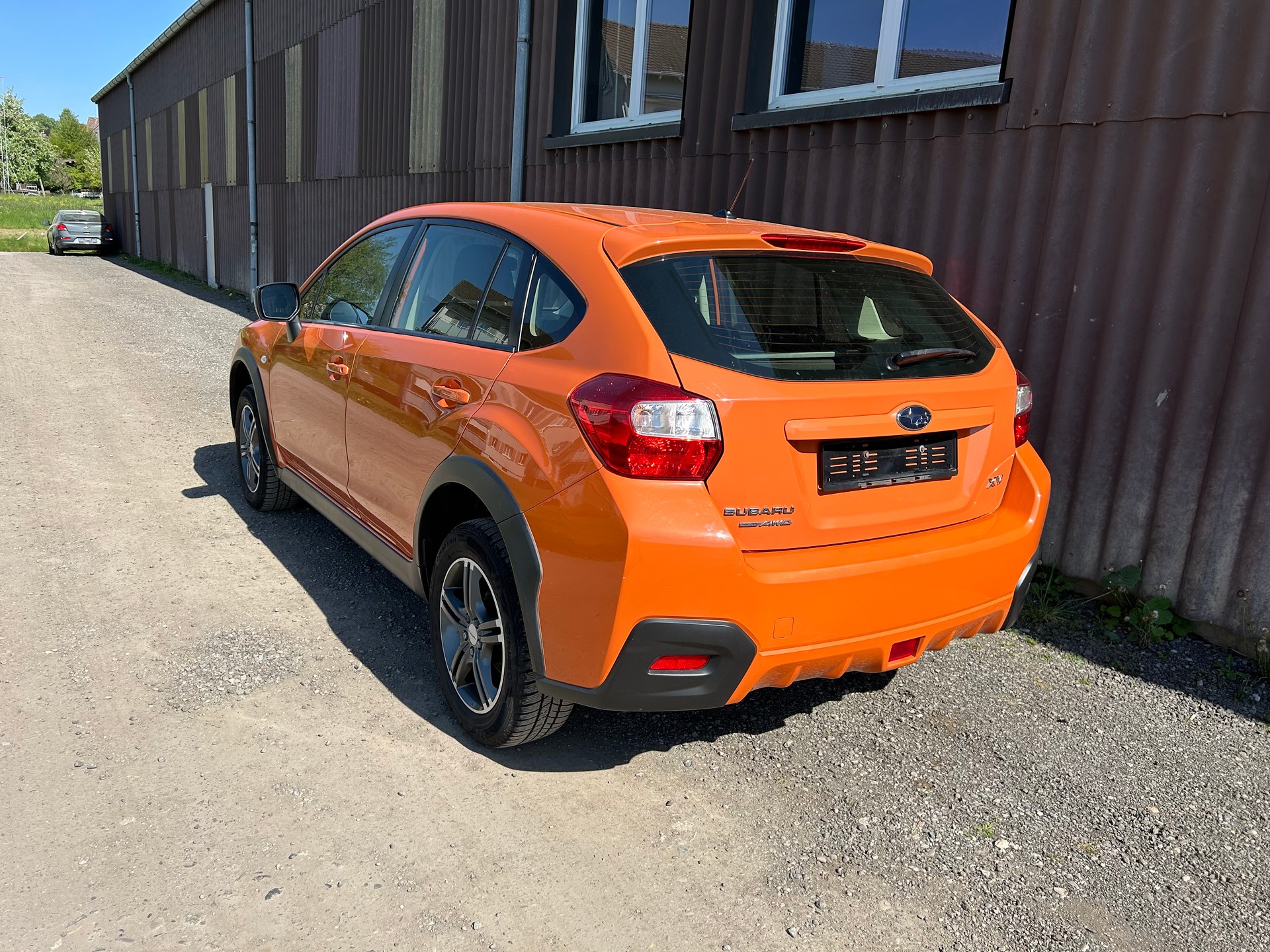 SUBARU XV 1.6 Swiss Two-image-6
