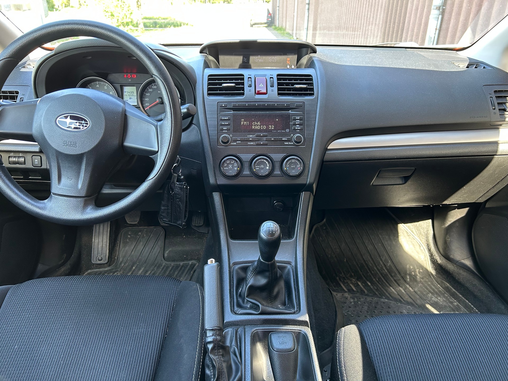 SUBARU XV 1.6 Swiss Two-image-9