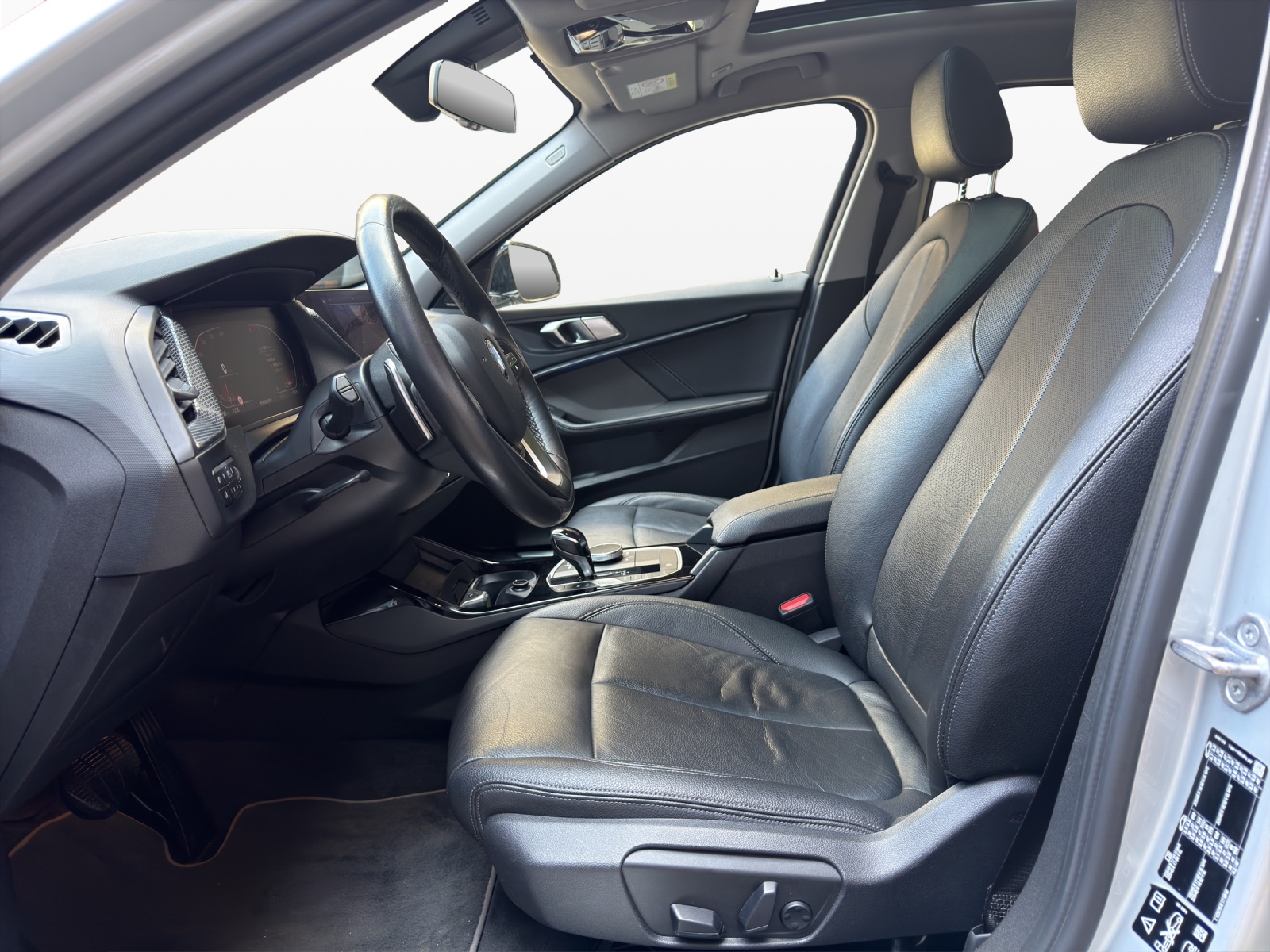 BMW 120d xDrive Steptronic Luxury Line-image-8