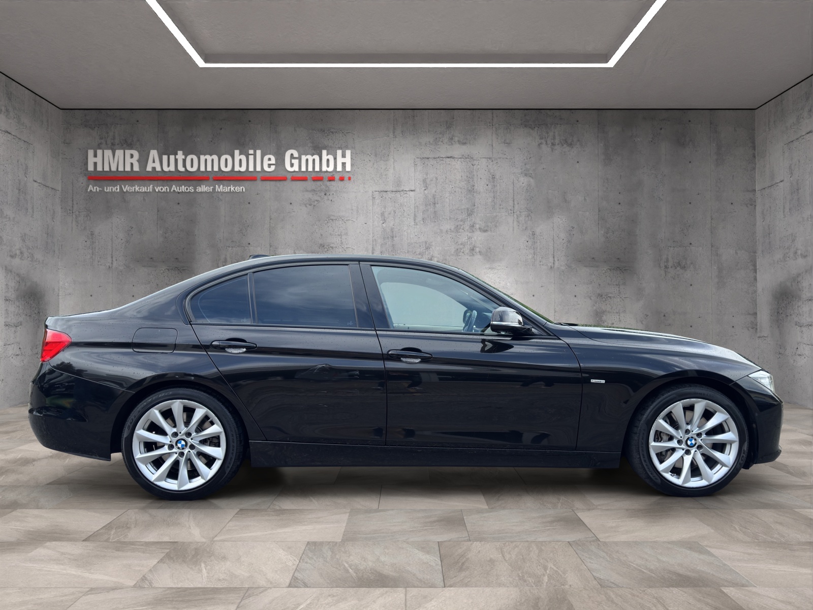 BMW 335i xDrive Luxury Line Steptronic-image-6