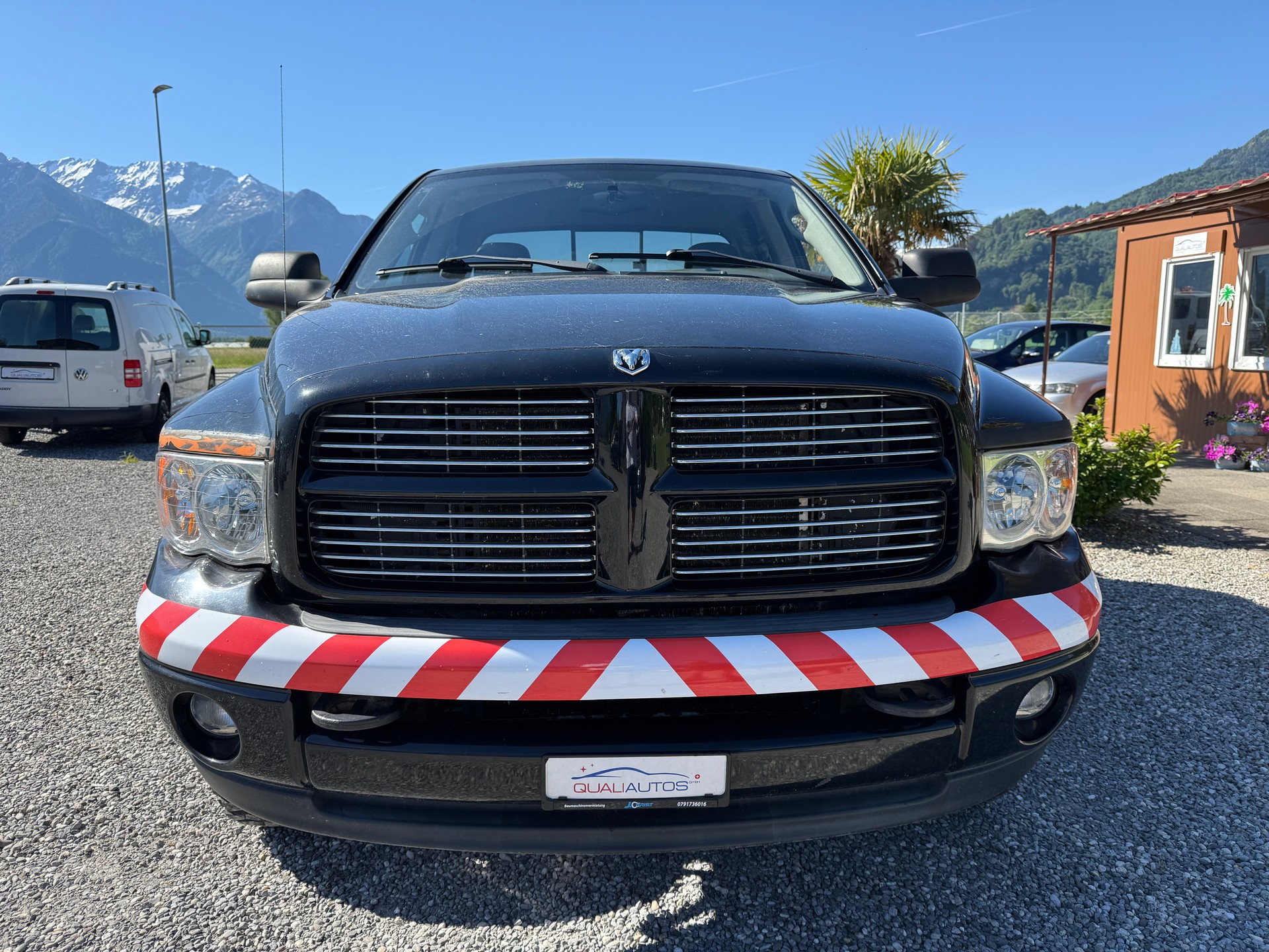 DODGE 2500 SLT QUAD CAB 5.9 Cummins-showroom-element-2