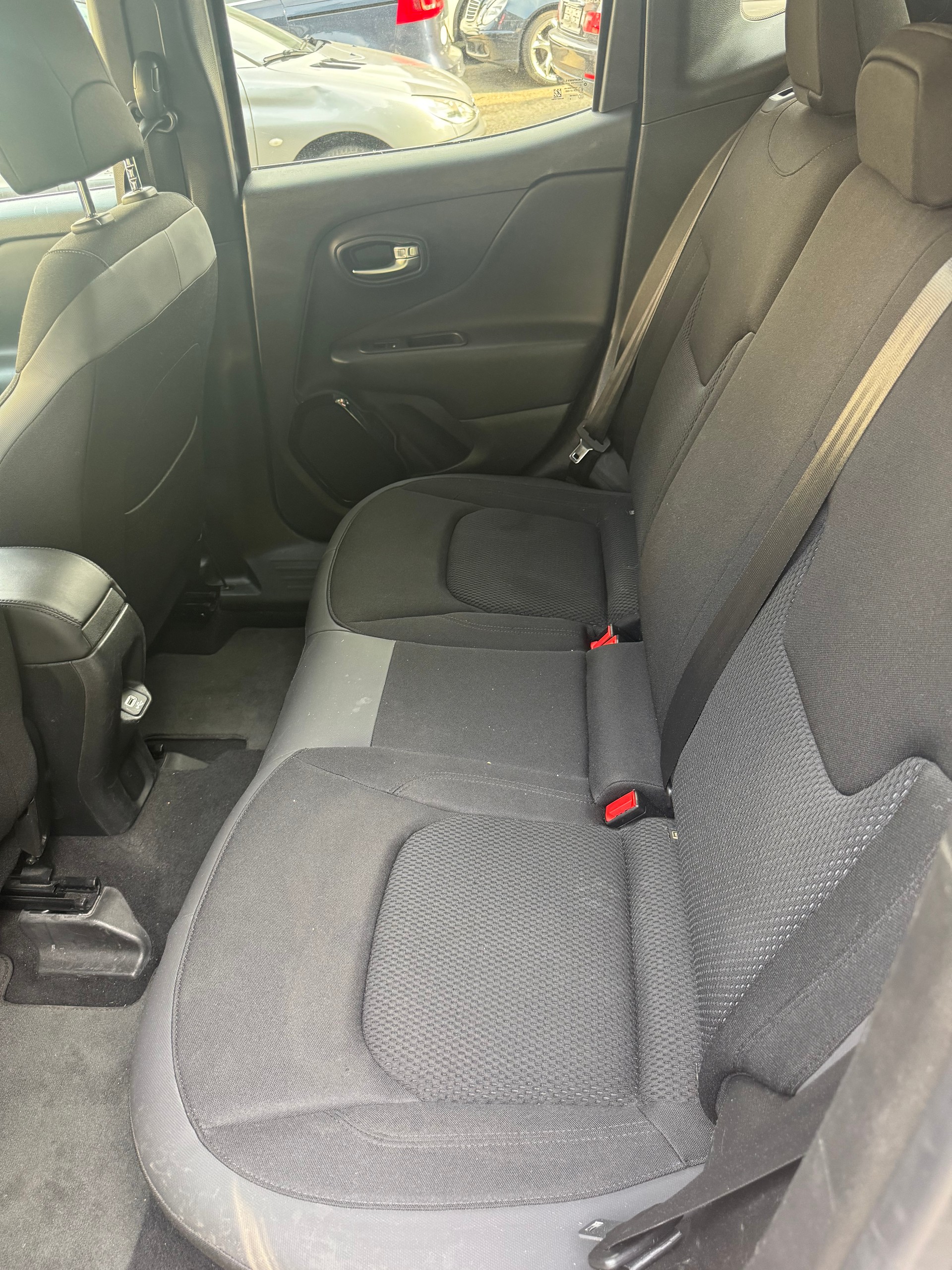 JEEP Renegade 1.4 Turbo Street Edition-image-7