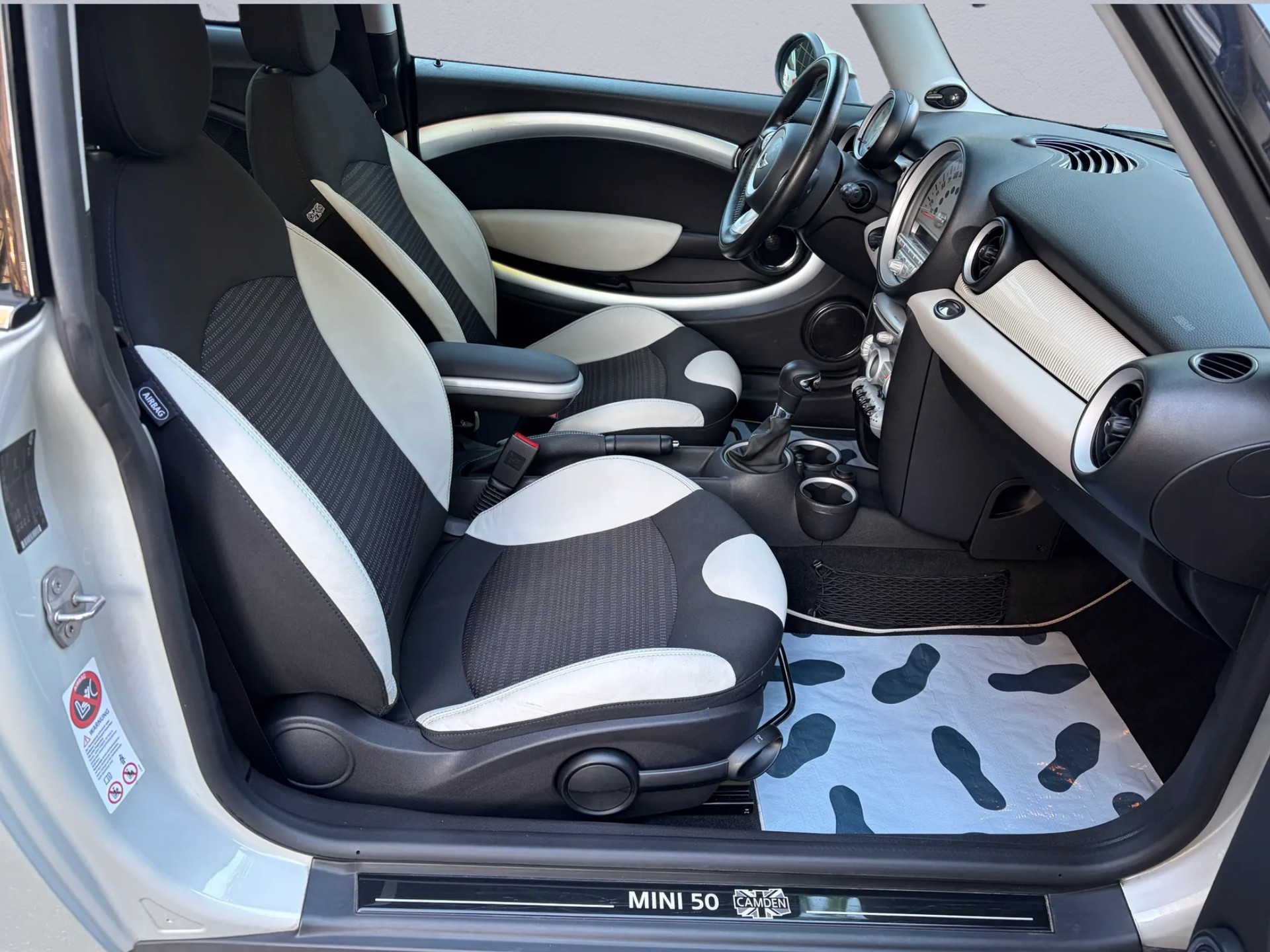 MINI Cooper Steptronic-image-10
