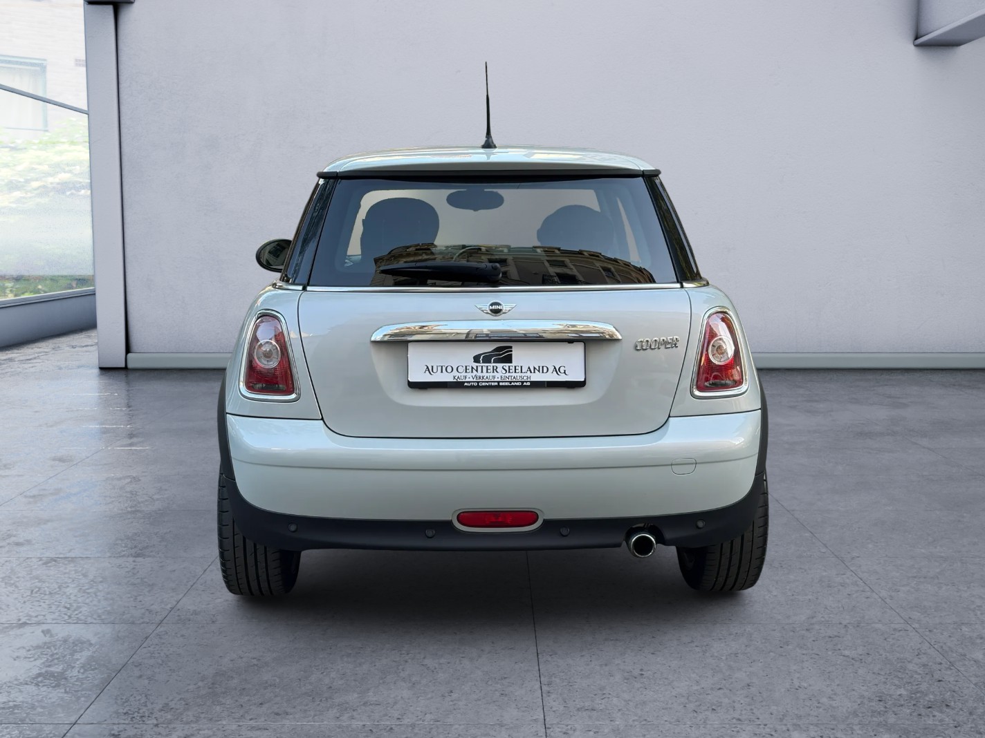 MINI Cooper Steptronic-image-7