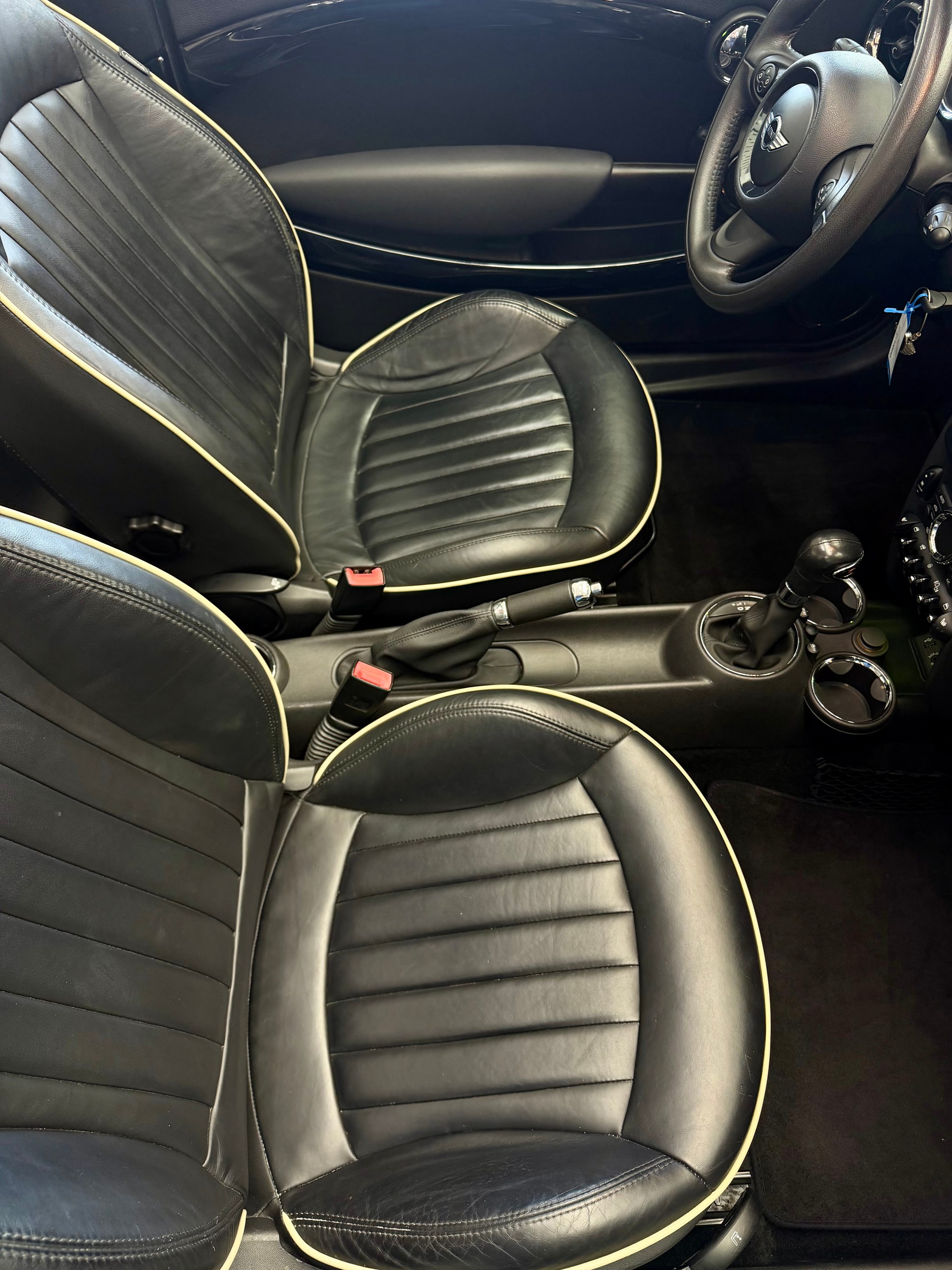 MINI Cooper S Cabriolet Steptronic-image-7