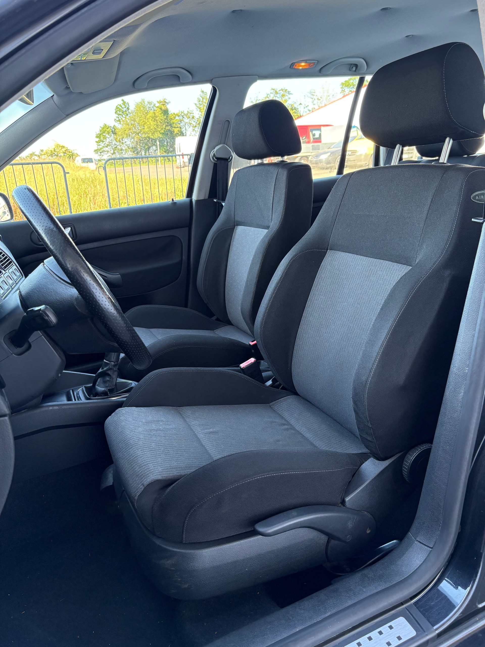 VW Golf Variant 1.6 16V Comfortline-image-11