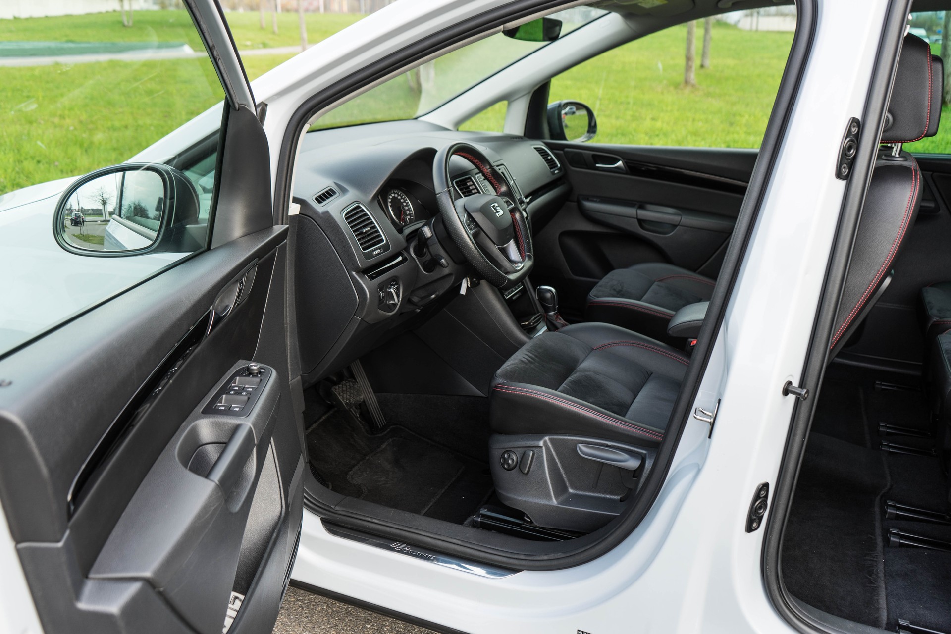 SEAT Alhambra 1.4 TSI FR Line DSG 7 PLÄTZER-image-15
