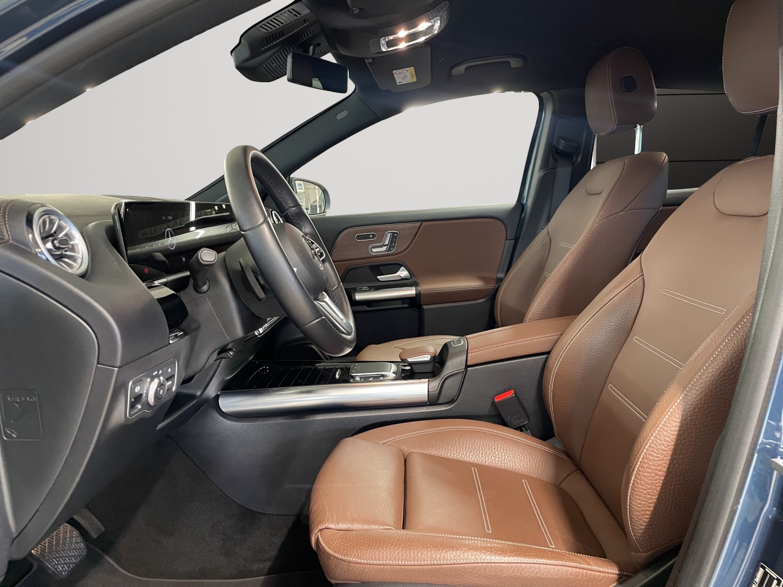 MERCEDES-BENZ GLA 220d 4Matic Progressive 8G-DCT-image-6