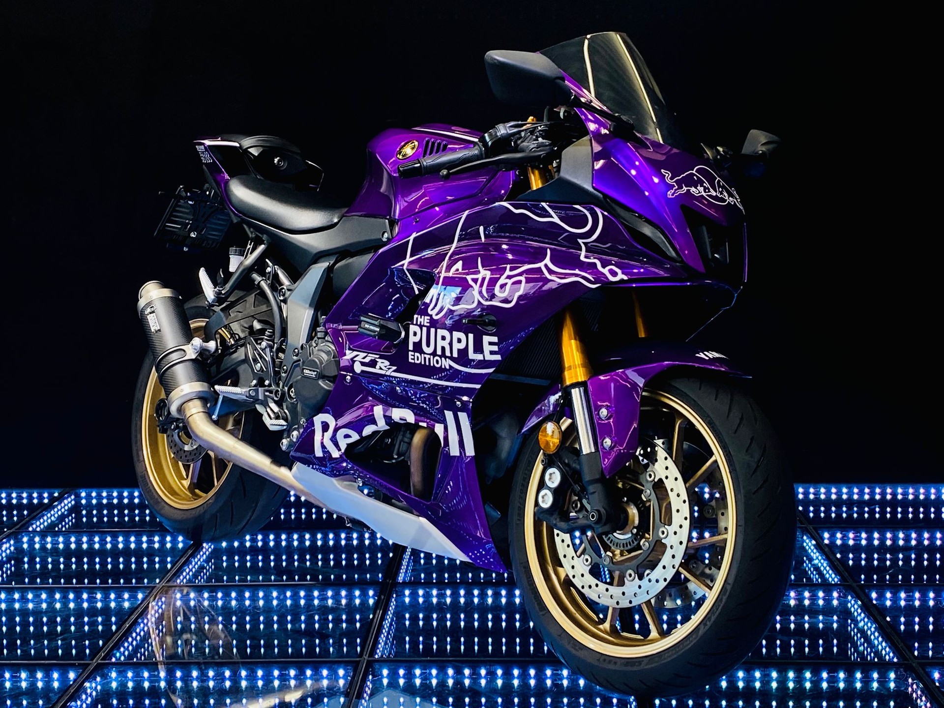 YAMAHA YZF-R7 Red Bull Purple Edt. (35kW)-image-0