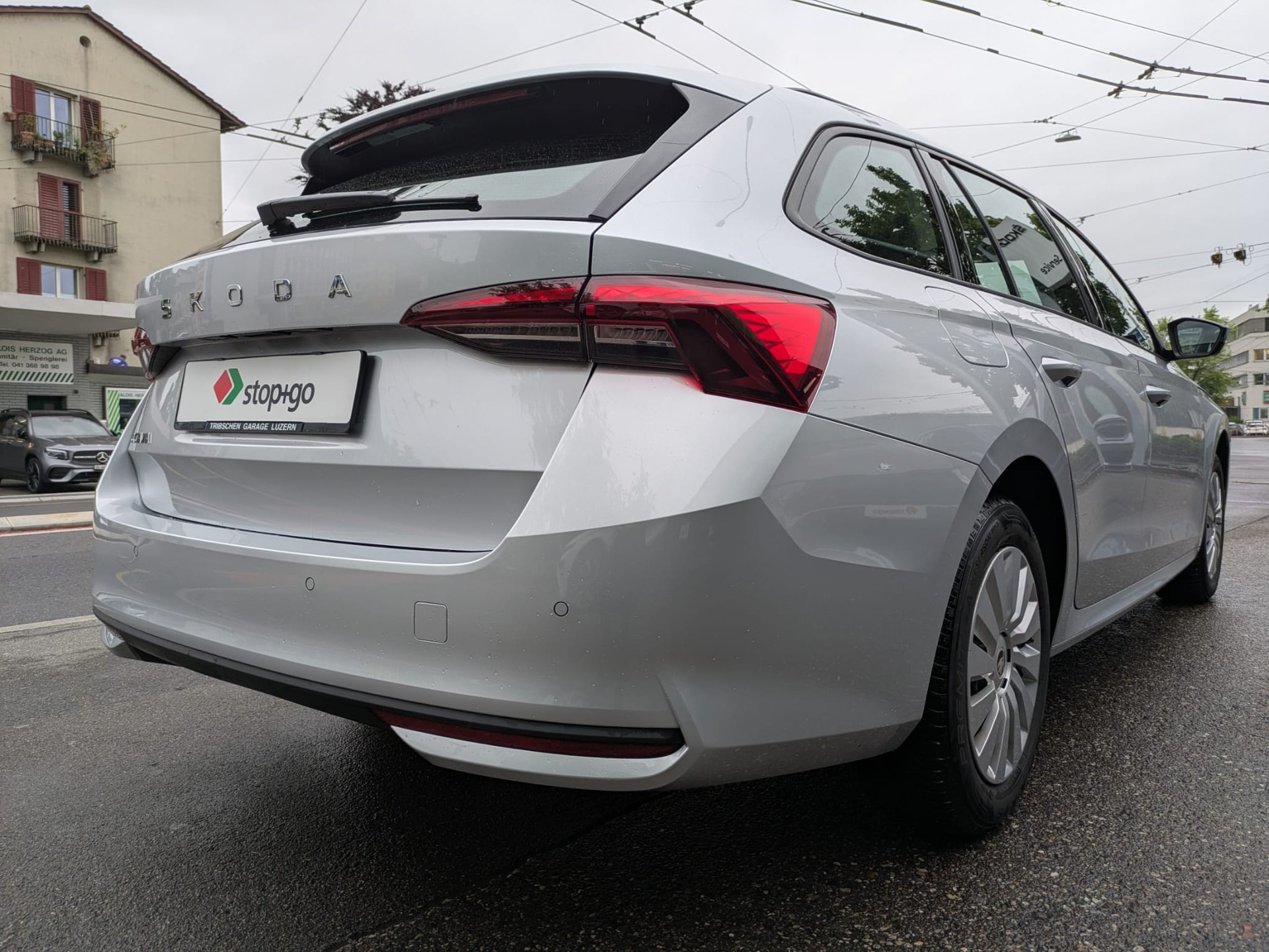 SKODA Octavia Combi 1.5 TSI mHEV DSG Essence-image-4