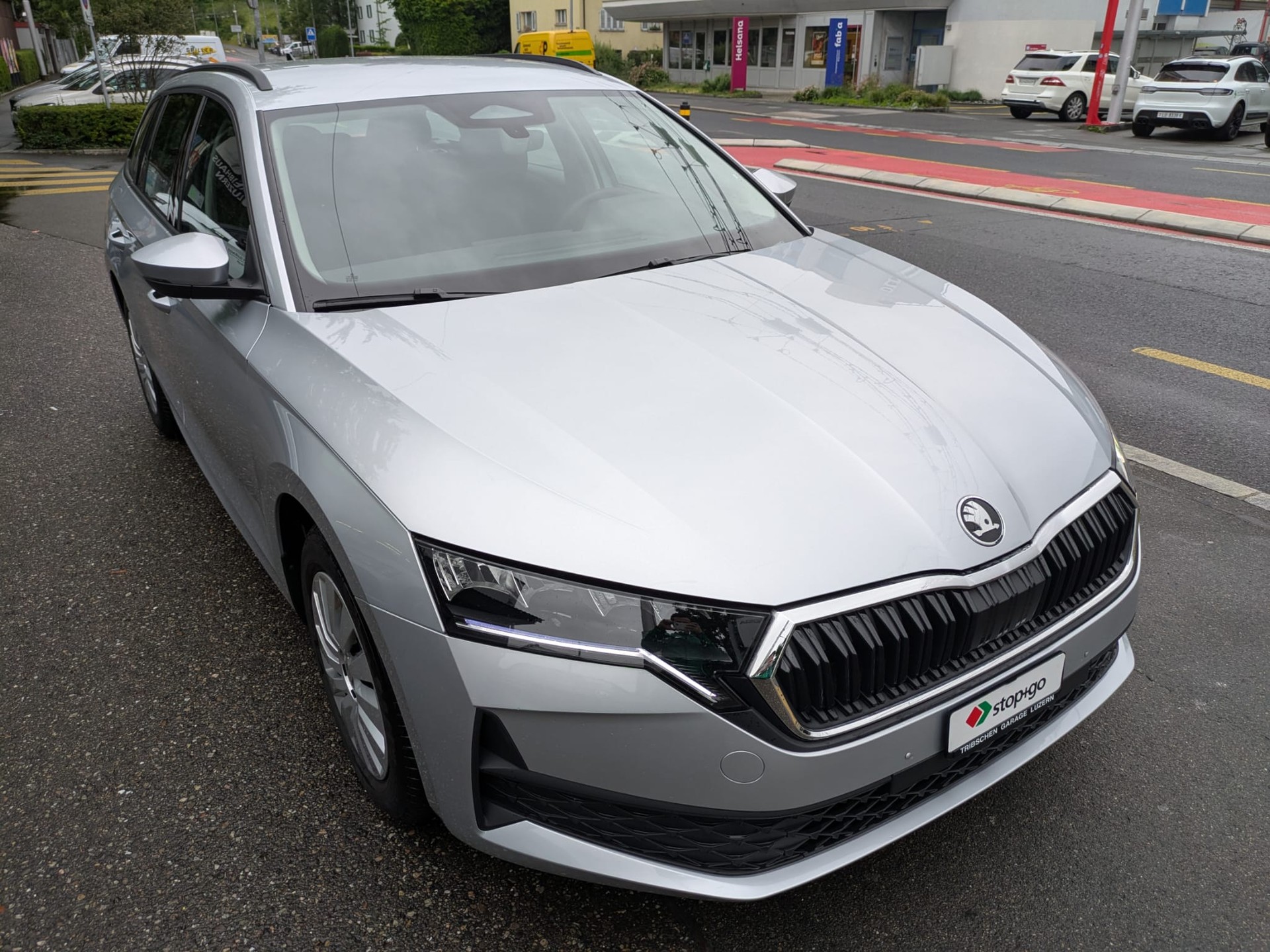 SKODA Octavia Combi 1.5 TSI mHEV DSG Essence-showroom-element-3