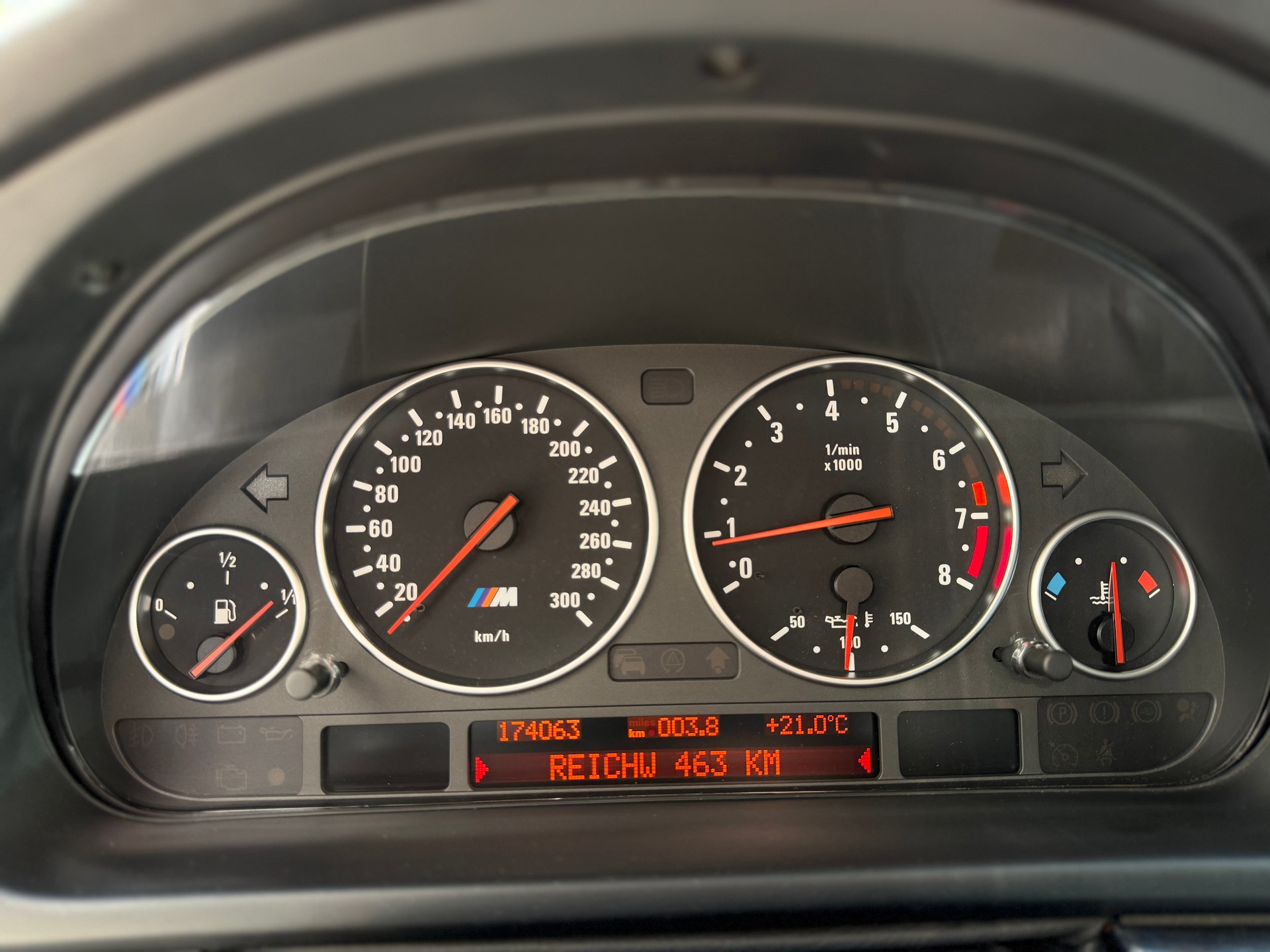 BMW M5 E39 5.0 V8-image-18