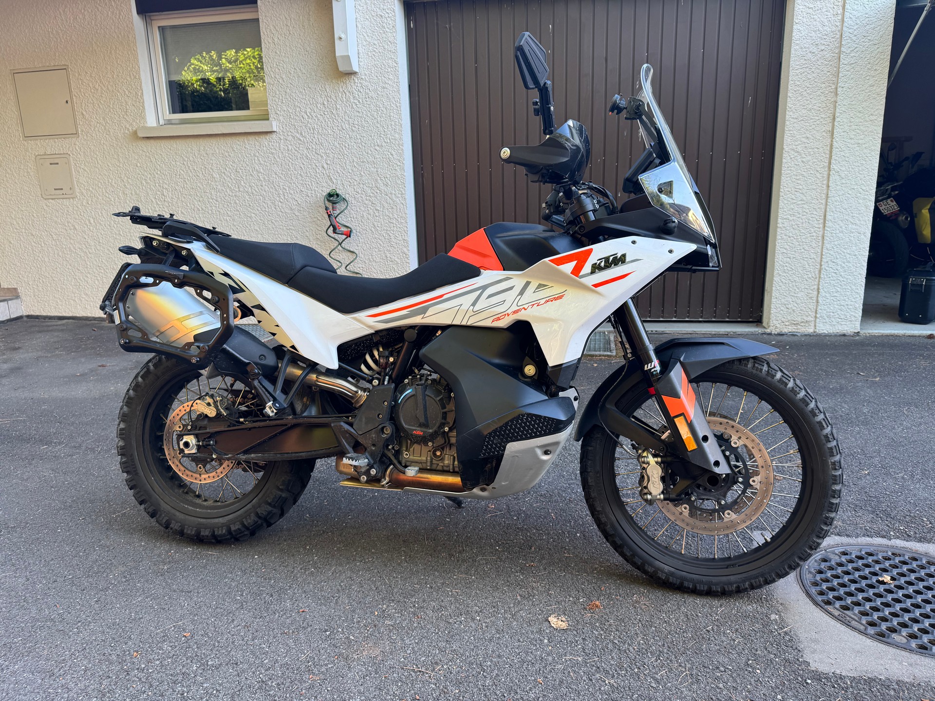 KTM 790 Adventure-image-0