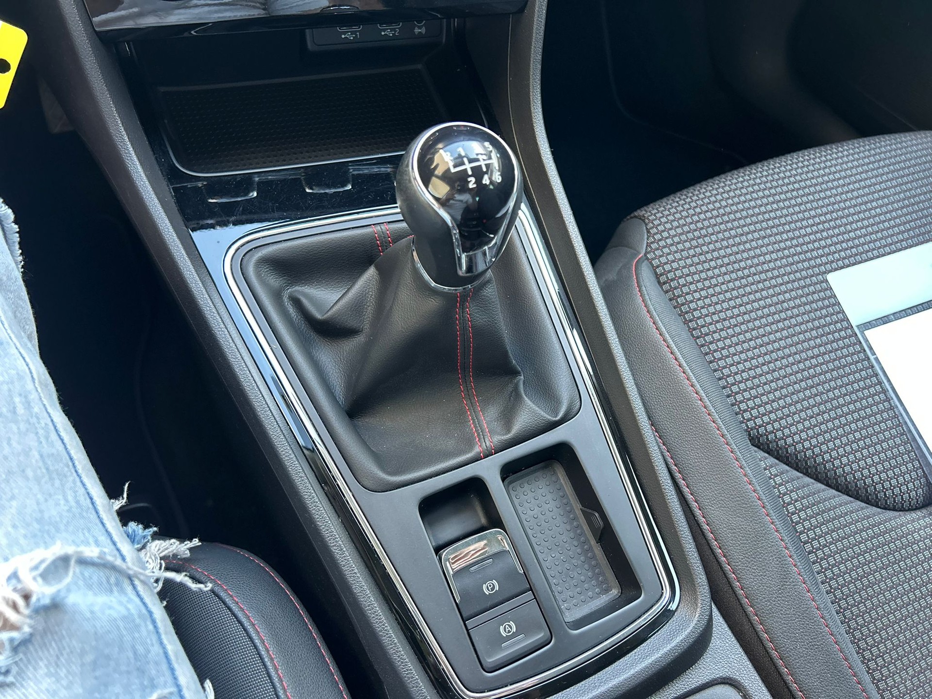SEAT Leon 1.5 TSI EVO FR ACT FR-image-12