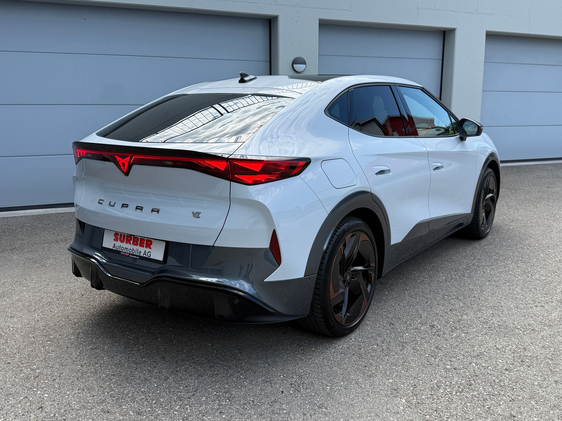 CUPRA Tavascan Type 9 77 kWh Adrenaline mit Wärmepumpe & Anhängerkupplung-image-5
