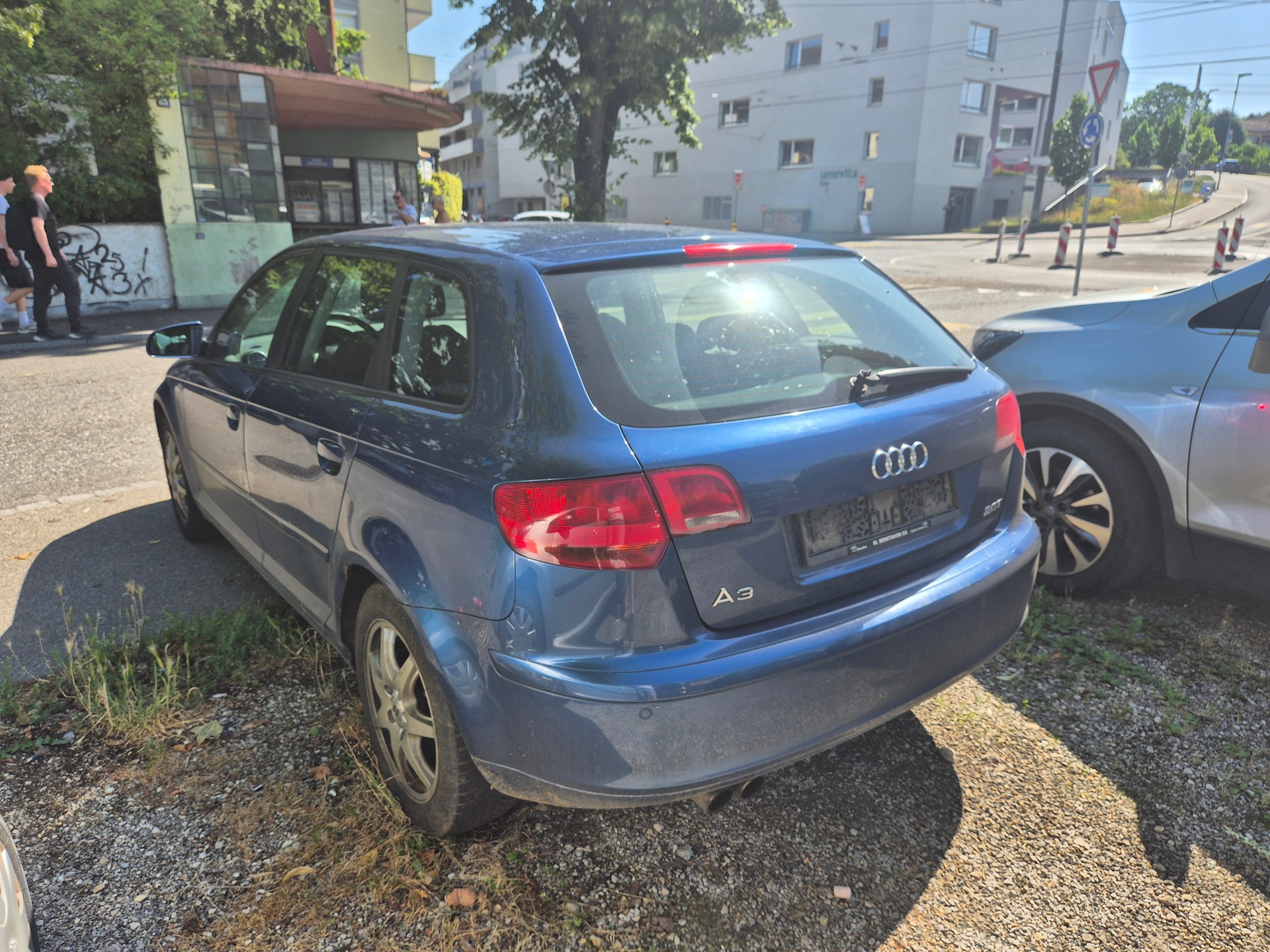 AUDI A3 Sportback 2.0 Turbo FSI Ambition quattro-image-5