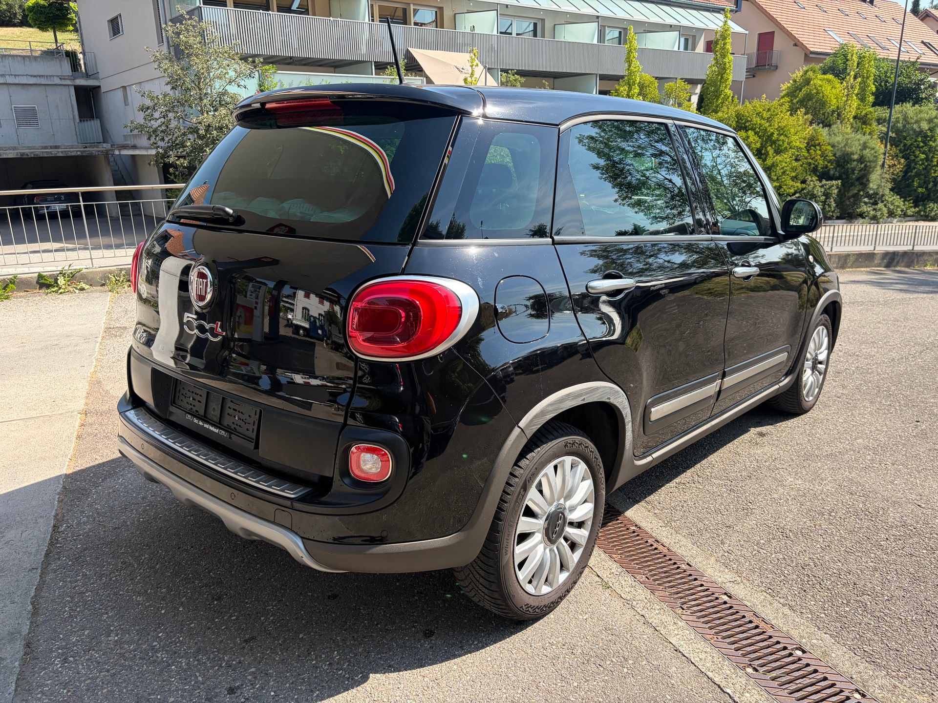 FIAT 500L 1.6 JTD Trekking Go Play Outside-image-5