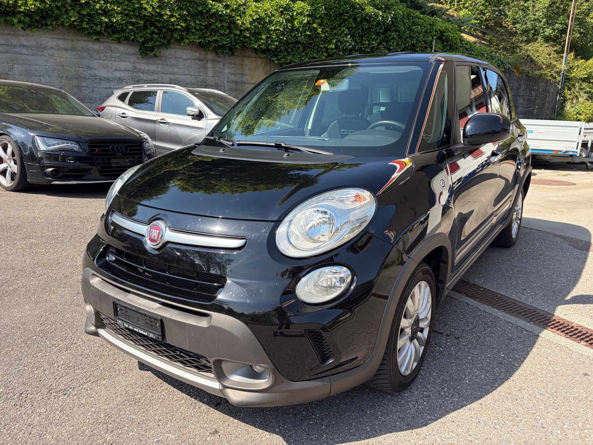 FIAT 500L 1.6 JTD Trekking Go Play Outside-image-1