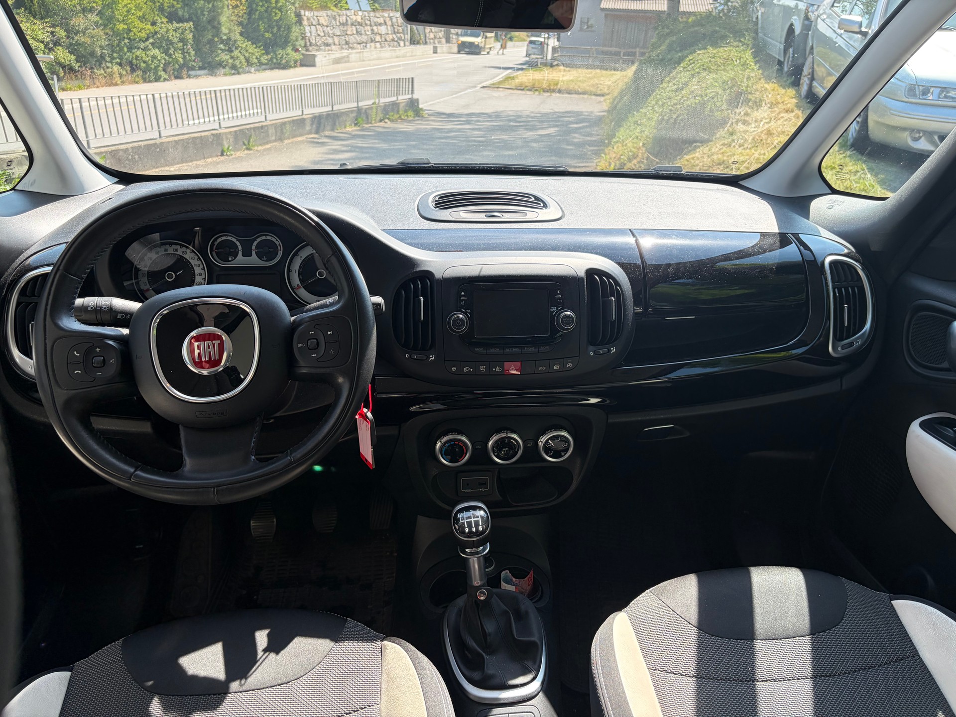FIAT 500L 1.6 JTD Trekking Go Play Outside-image-9