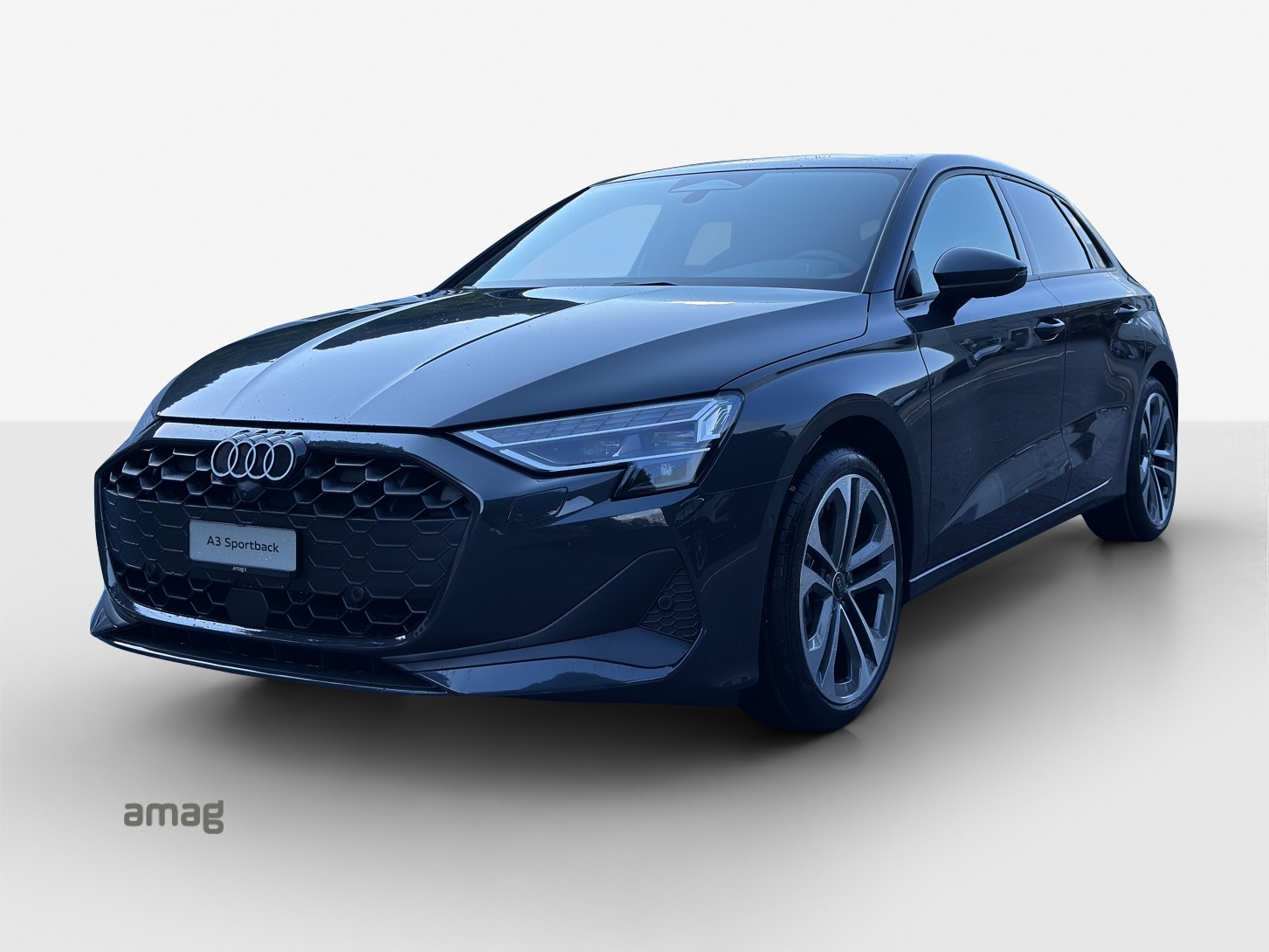 AUDI A3 Sportback TFSI 110 kW Attraction S tronic-image-0
