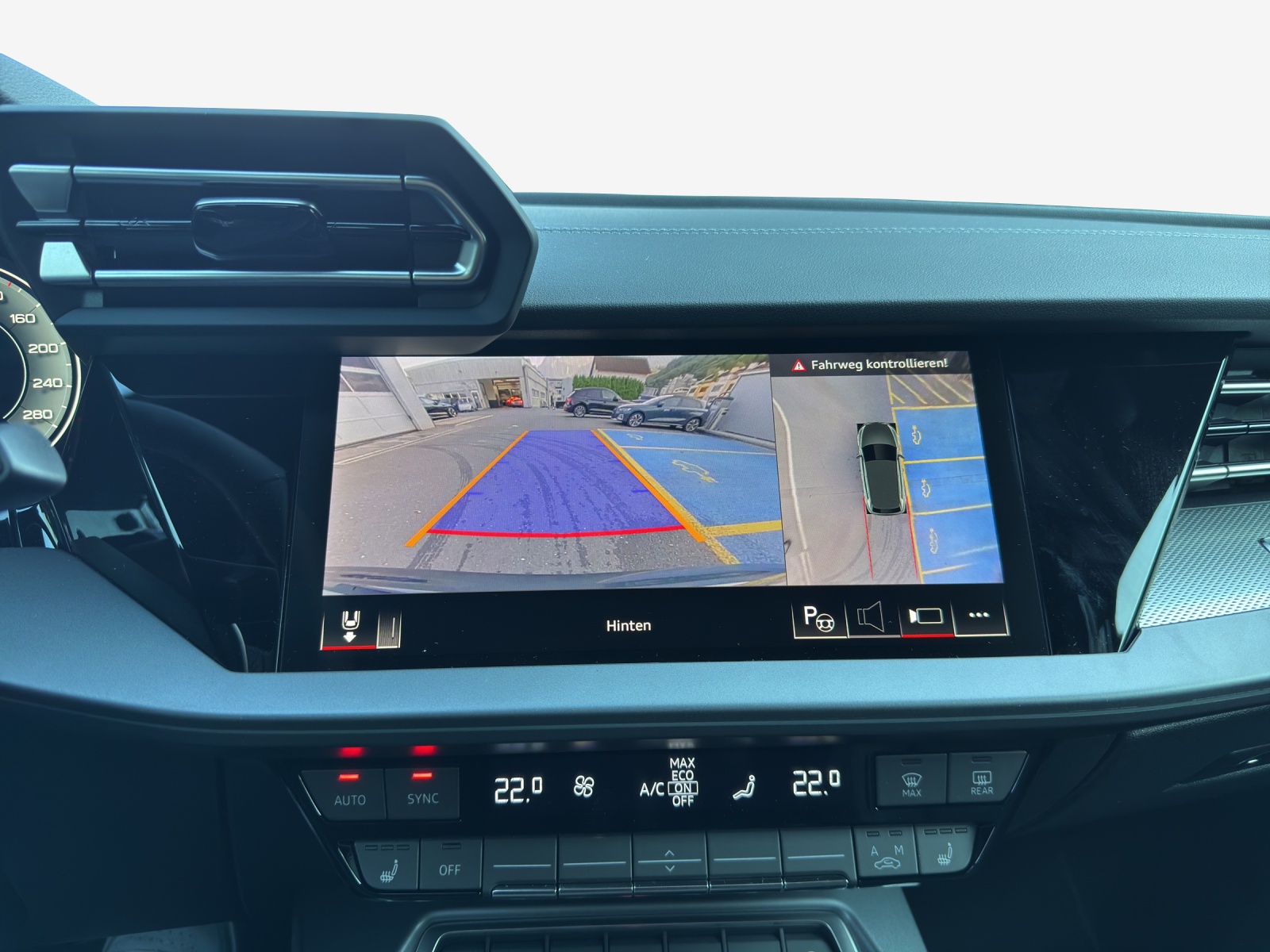 AUDI A3 Sportback TFSI 110 kW Attraction S tronic-image-15