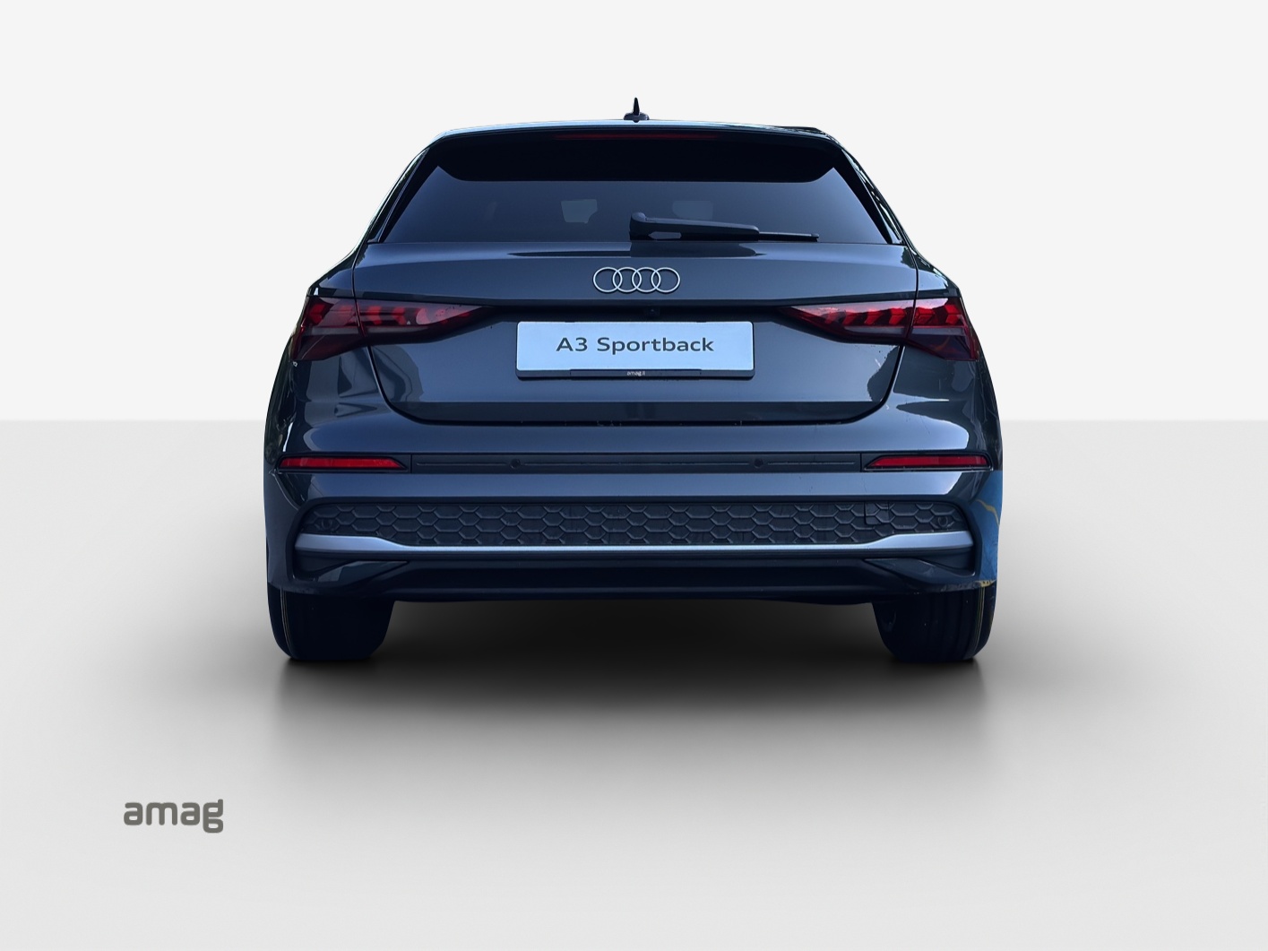 AUDI A3 Sportback TFSI 110 kW Attraction S tronic-image-3