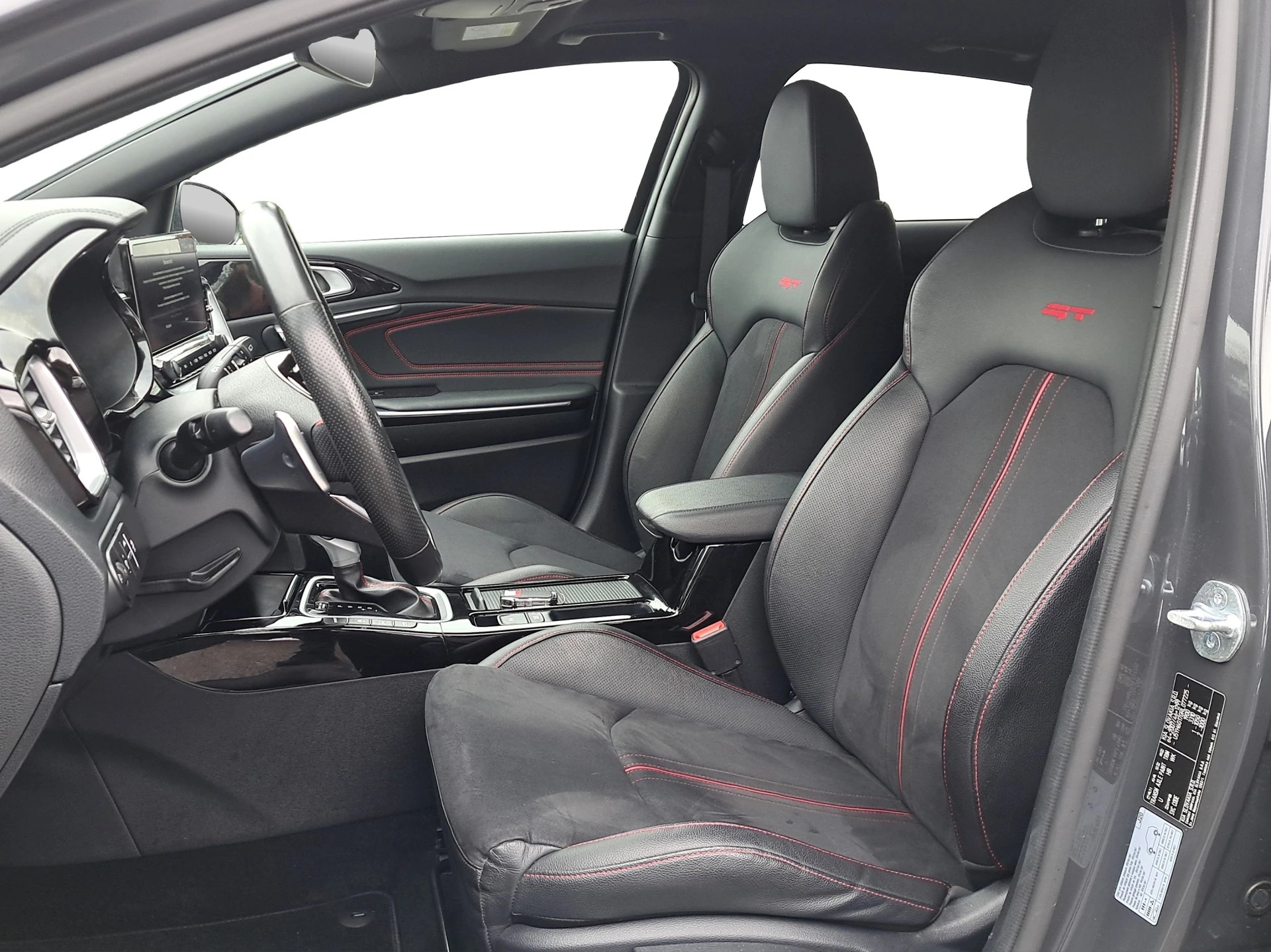 KIA ProCeed 1.6 T-GDi GT DCT-image-5