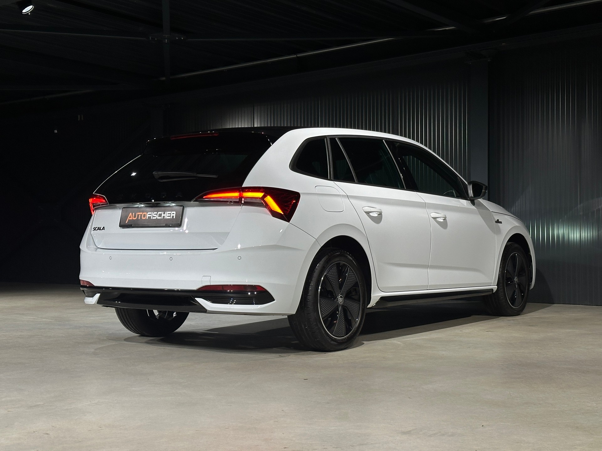 SKODA Scala 1.5 TSI Monte Carlo DSG-image-7