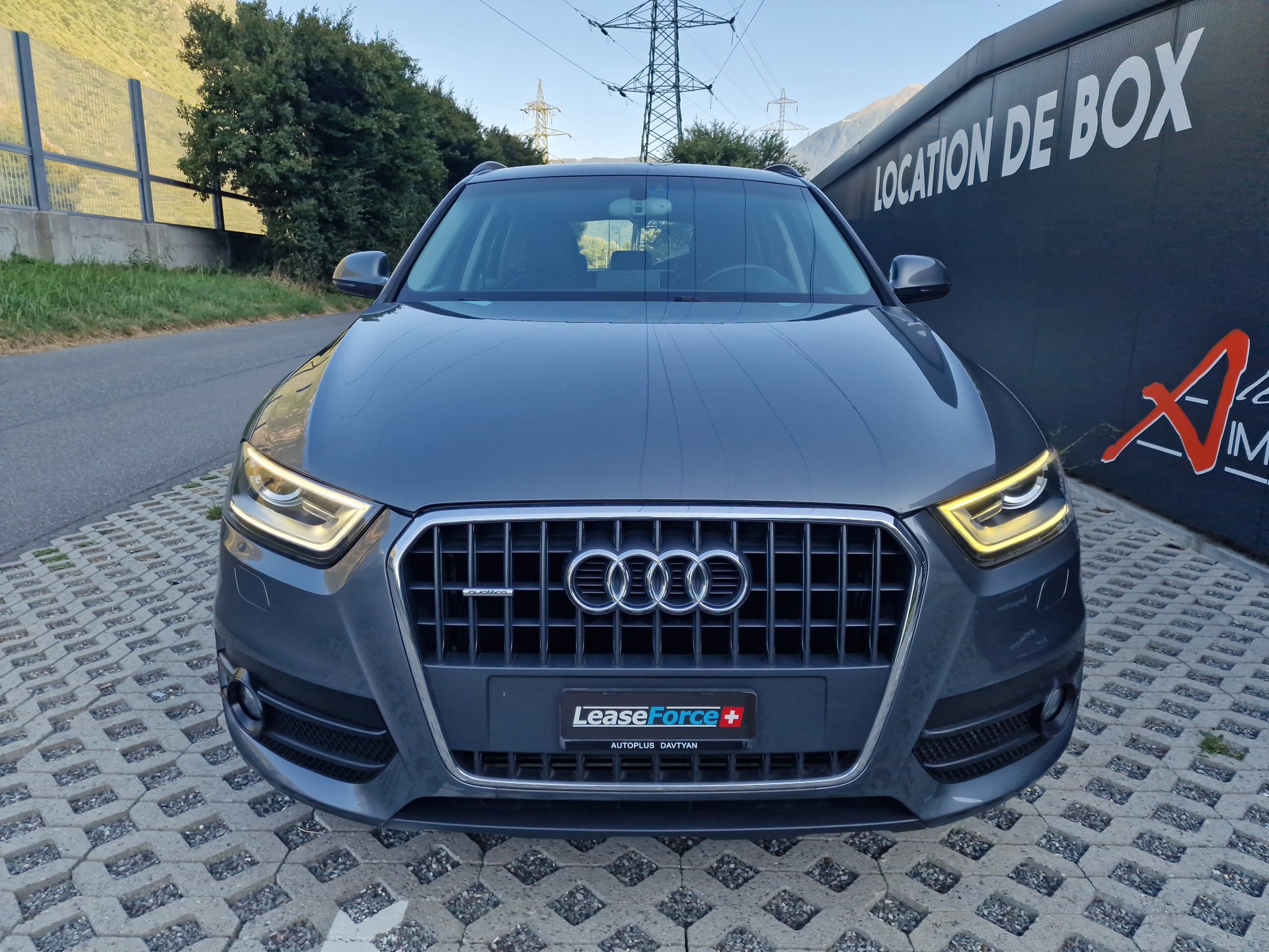 AUDI Q3 2.0 TFSI quattro S-tronic