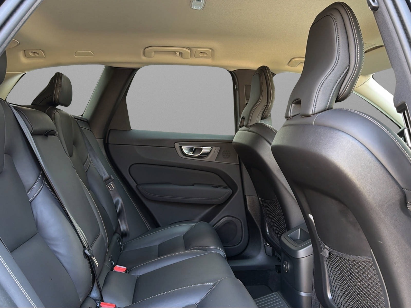VOLVO XC60 T6 eAWD PluginHybrid Plus Dark Geartronic-image-10