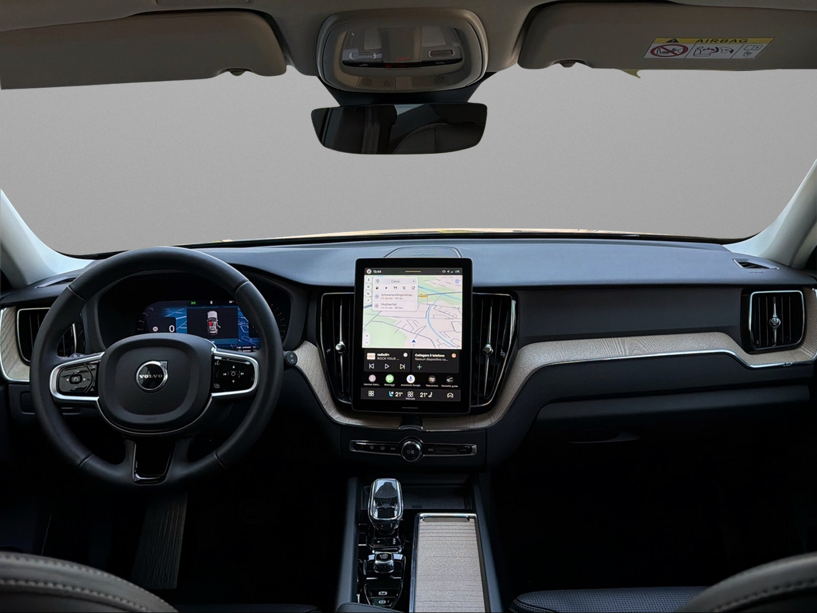 VOLVO XC60 T6 eAWD PluginHybrid Plus Dark Geartronic-image-8