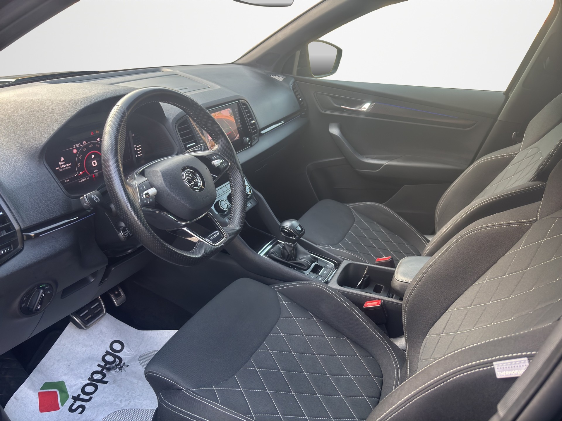 SKODA Karoq 1.5 TSI ACT SportLine DSG-image-18
