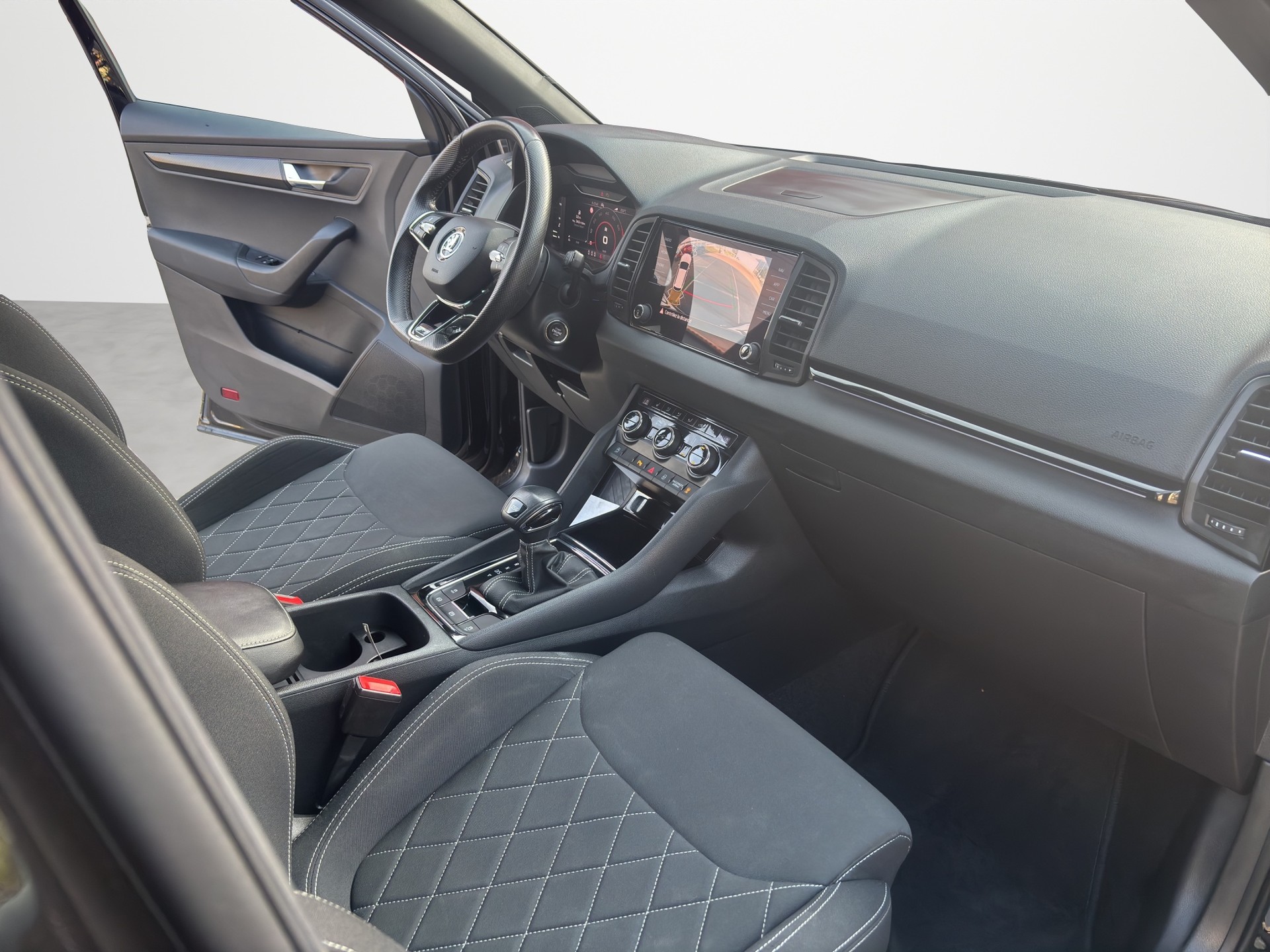 SKODA Karoq 1.5 TSI ACT SportLine DSG-image-13