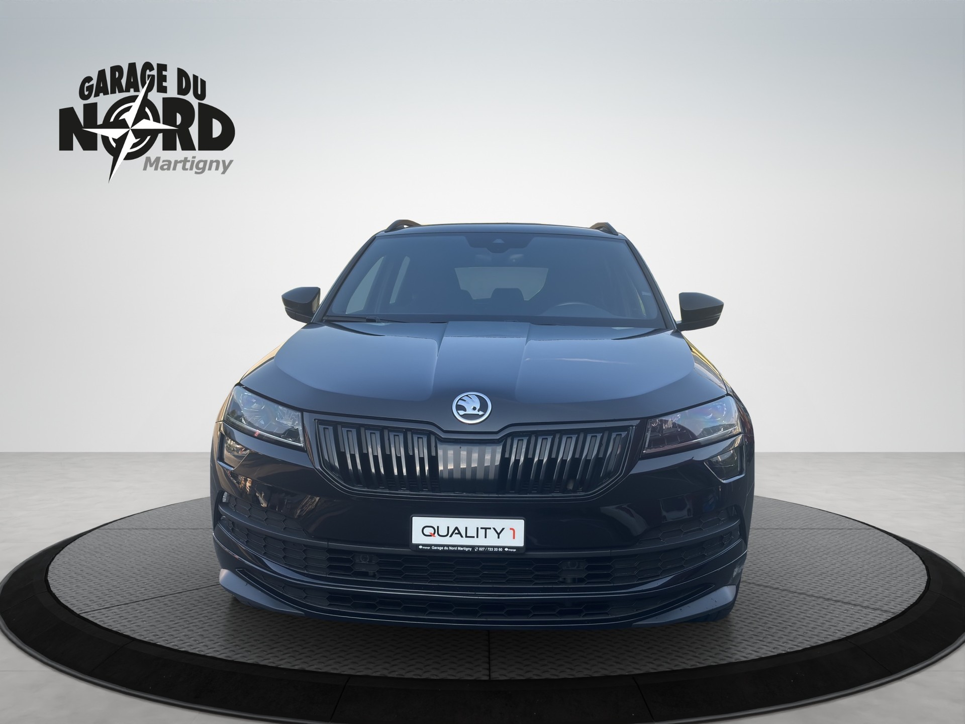 SKODA Karoq 1.5 TSI ACT SportLine DSG-showroom-element-1