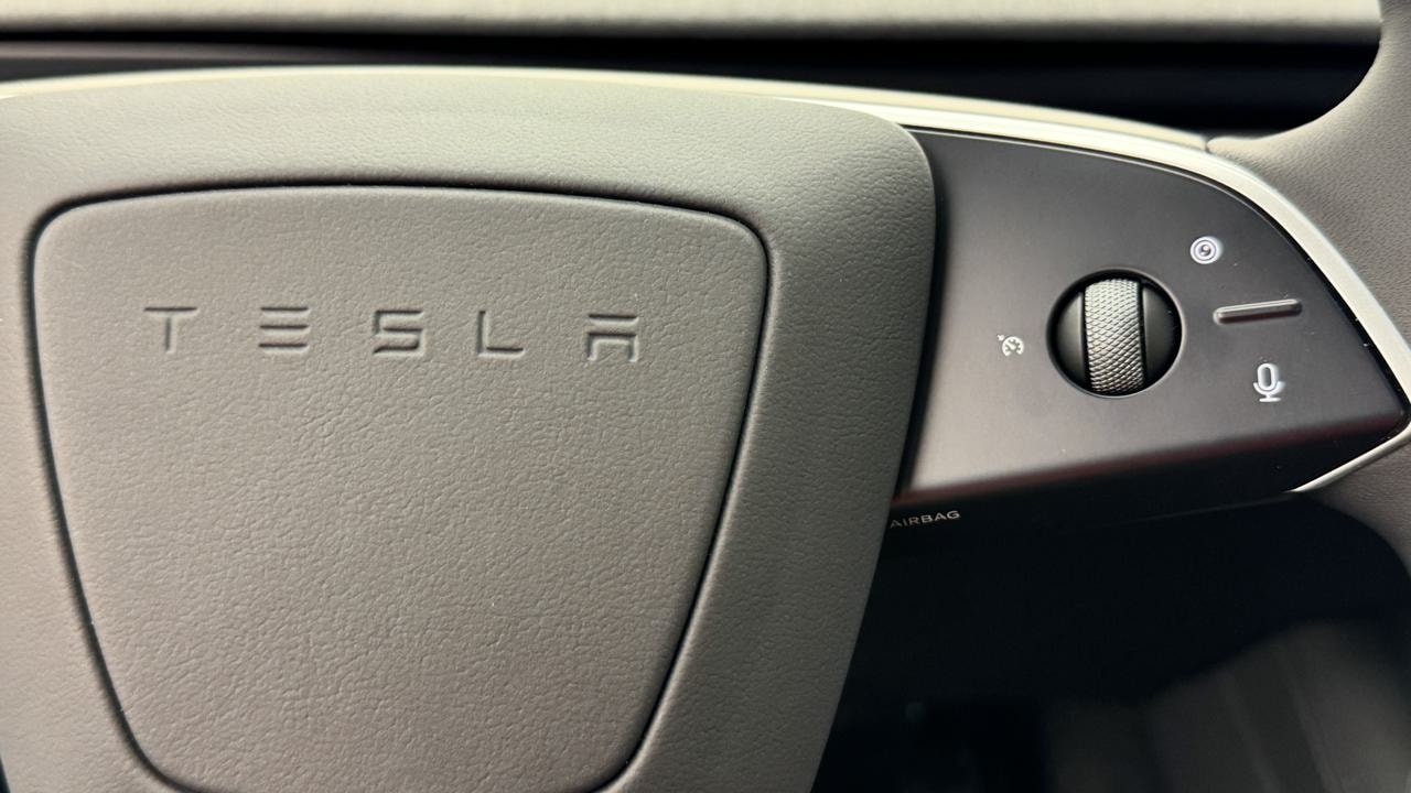 TESLA Model 3 Long Range Dual Motor AWD-image-9