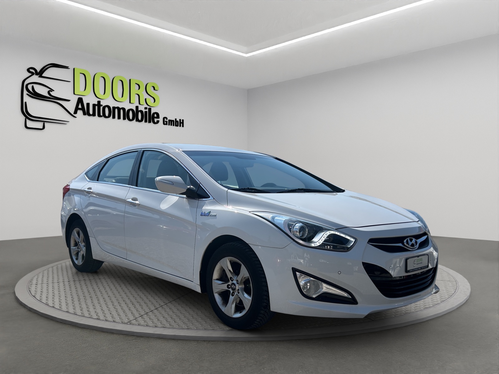 HYUNDAI 1.7 Diesel Limusine