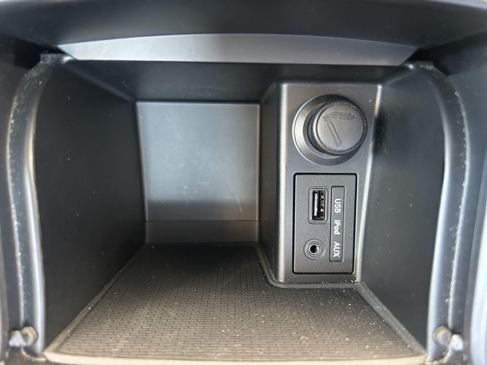 HYUNDAI 1.7 Diesel Limusine-image-11