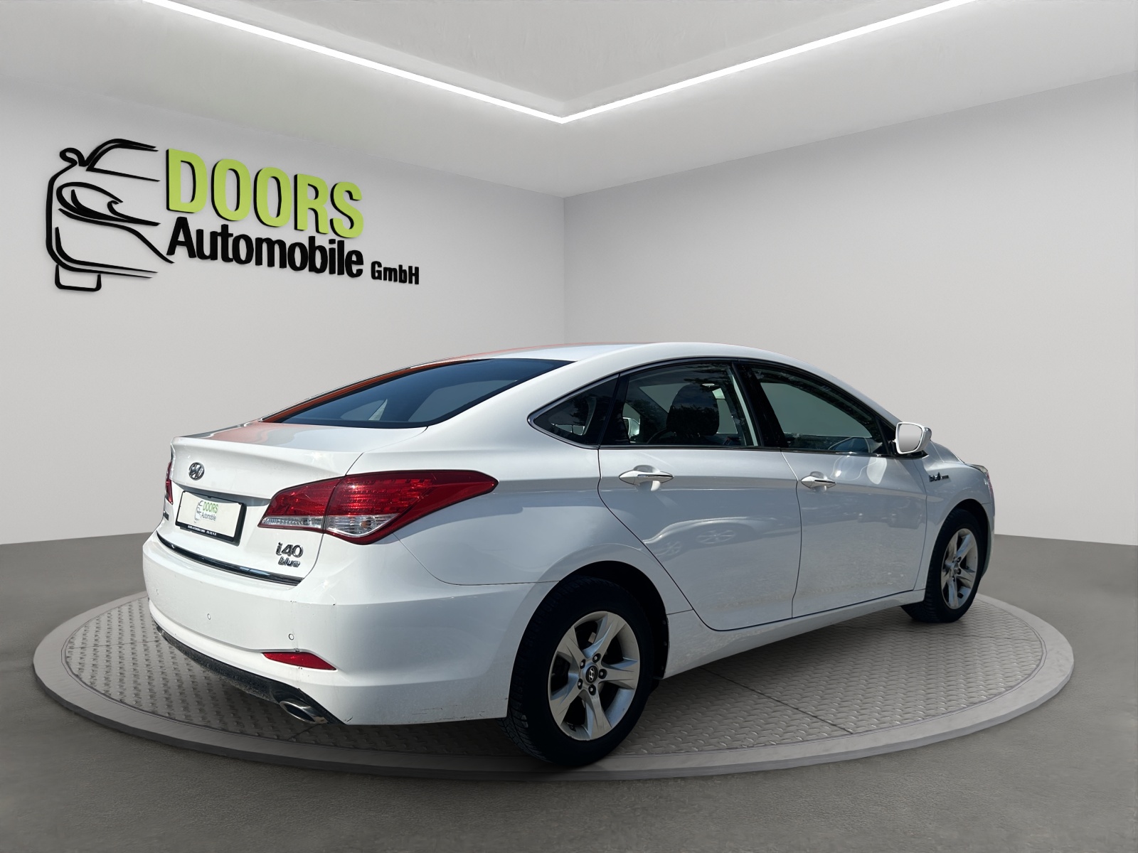 HYUNDAI 1.7 Diesel Limusine-image-4