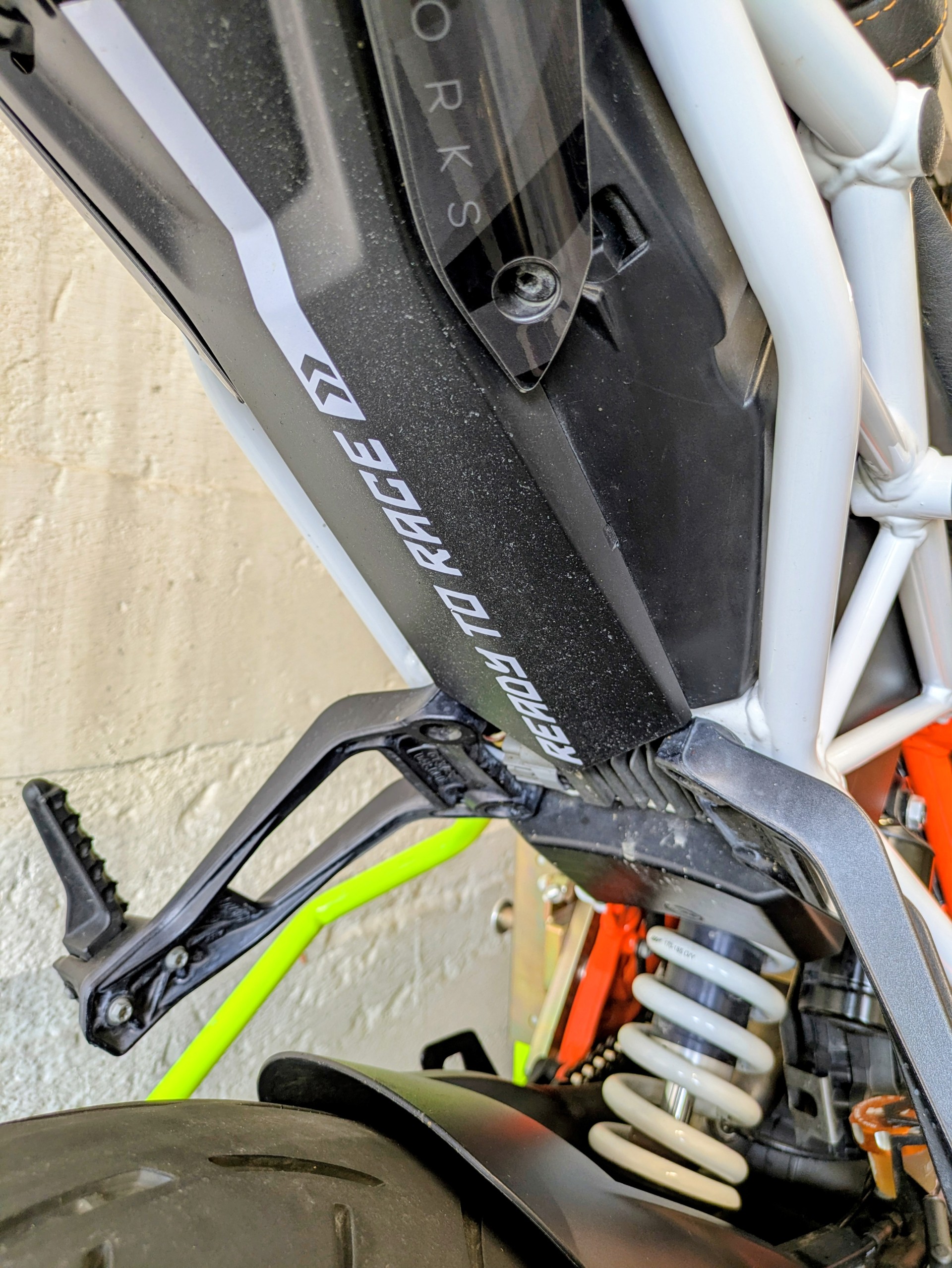 KTM 1290 Super Duke R-image-14