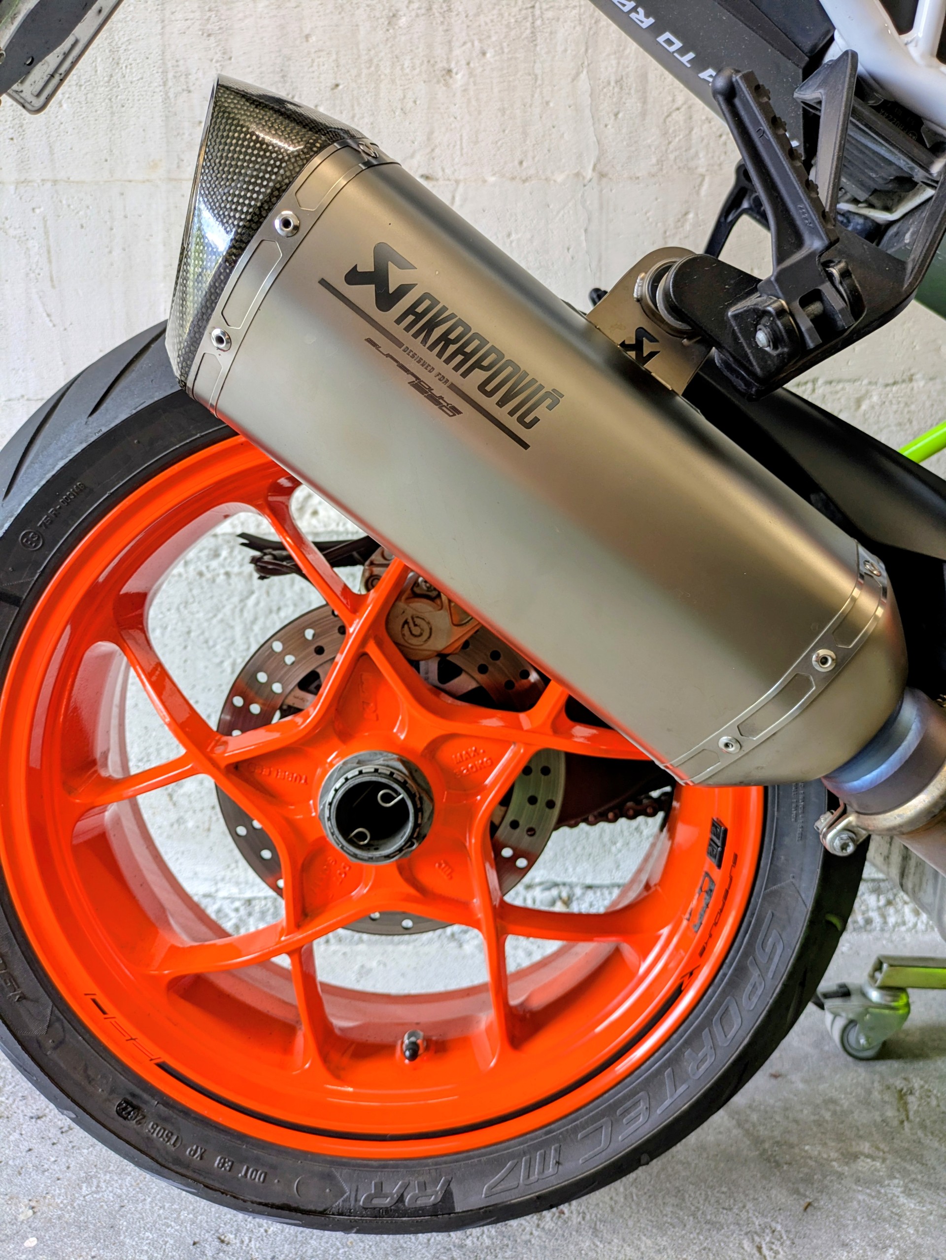 KTM 1290 Super Duke R-image-7