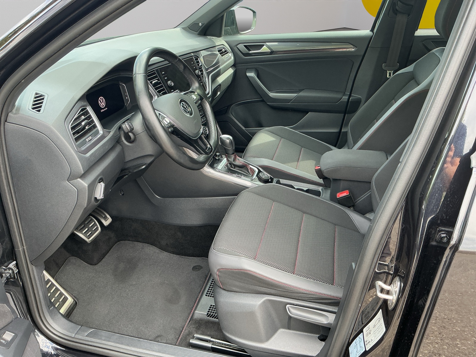 VW T-Roc 2.0 TSI Sport DSG 4Motion-image-4
