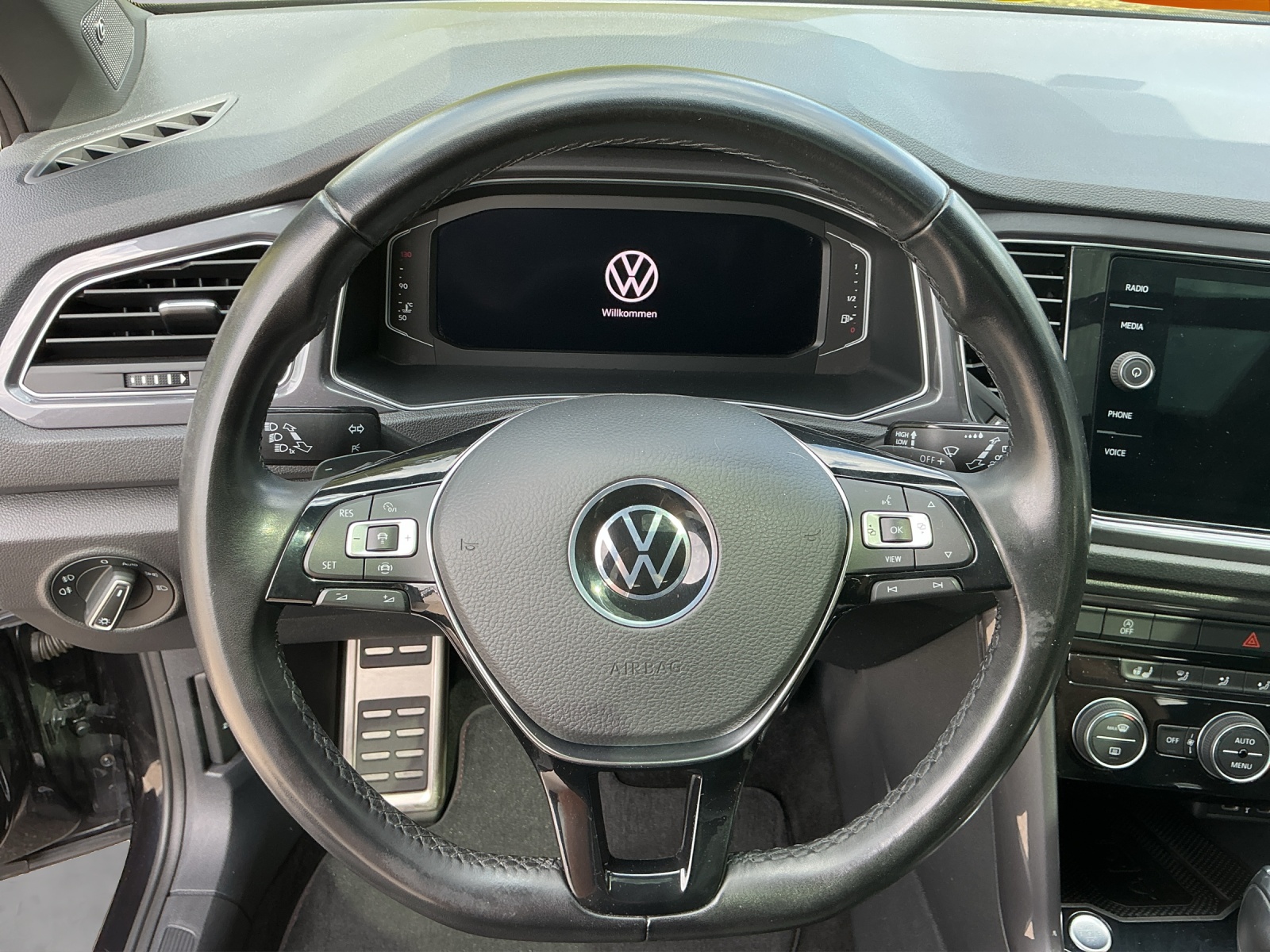 VW T-Roc 2.0 TSI Sport DSG 4Motion-image-5