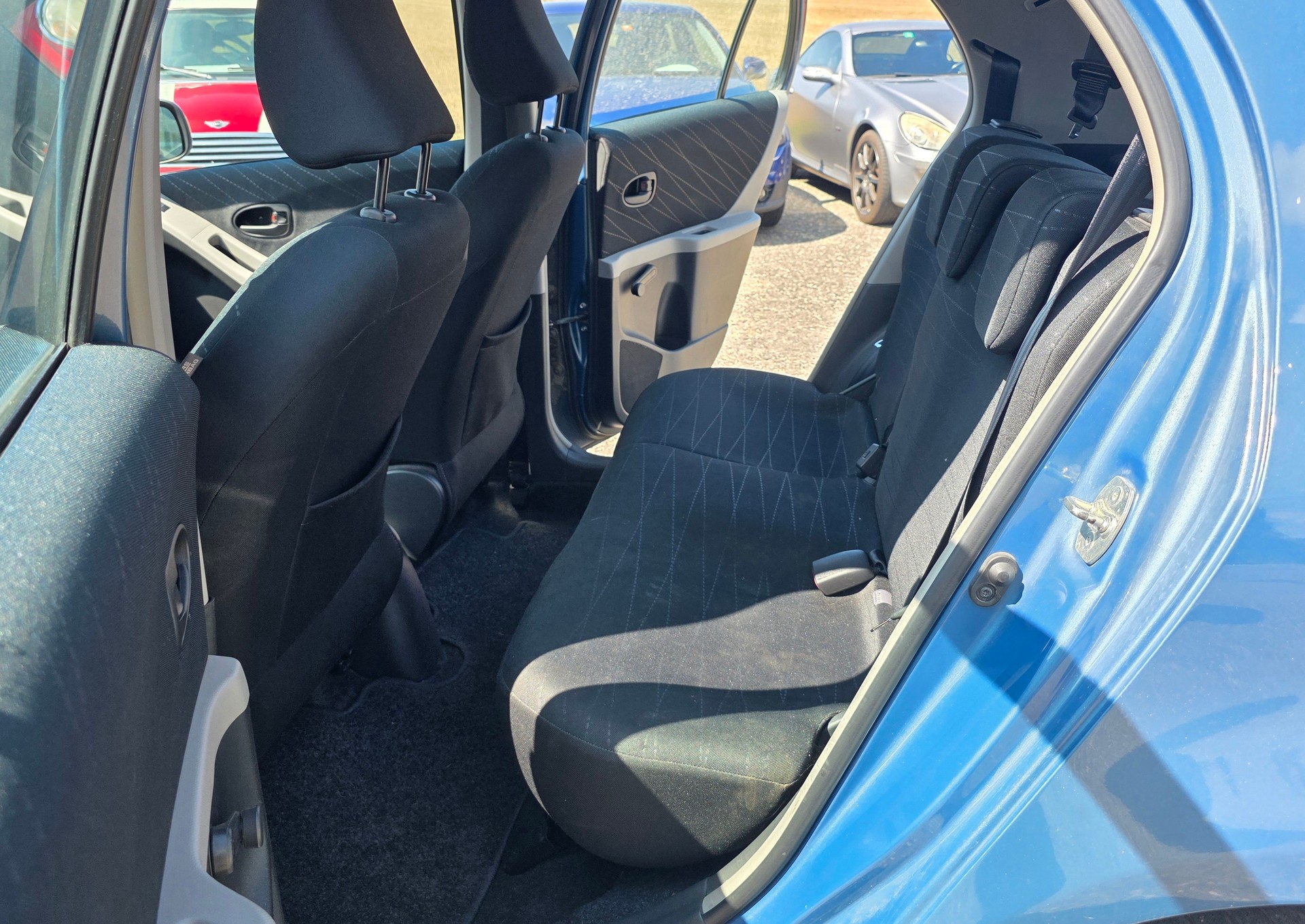 TOYOTA Yaris 1.4 D-4D Linea Luna-image-6