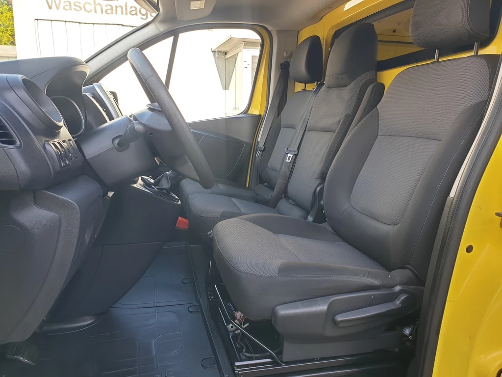 RENAULT Trafic 2.0 ENERGY dCi145 3.0t Business L2H1 ** 146 PS ** Navi ** RF-Kamera ** AHK ** 3-Plätzer ** Werkstatt-Einrichtung-image-9