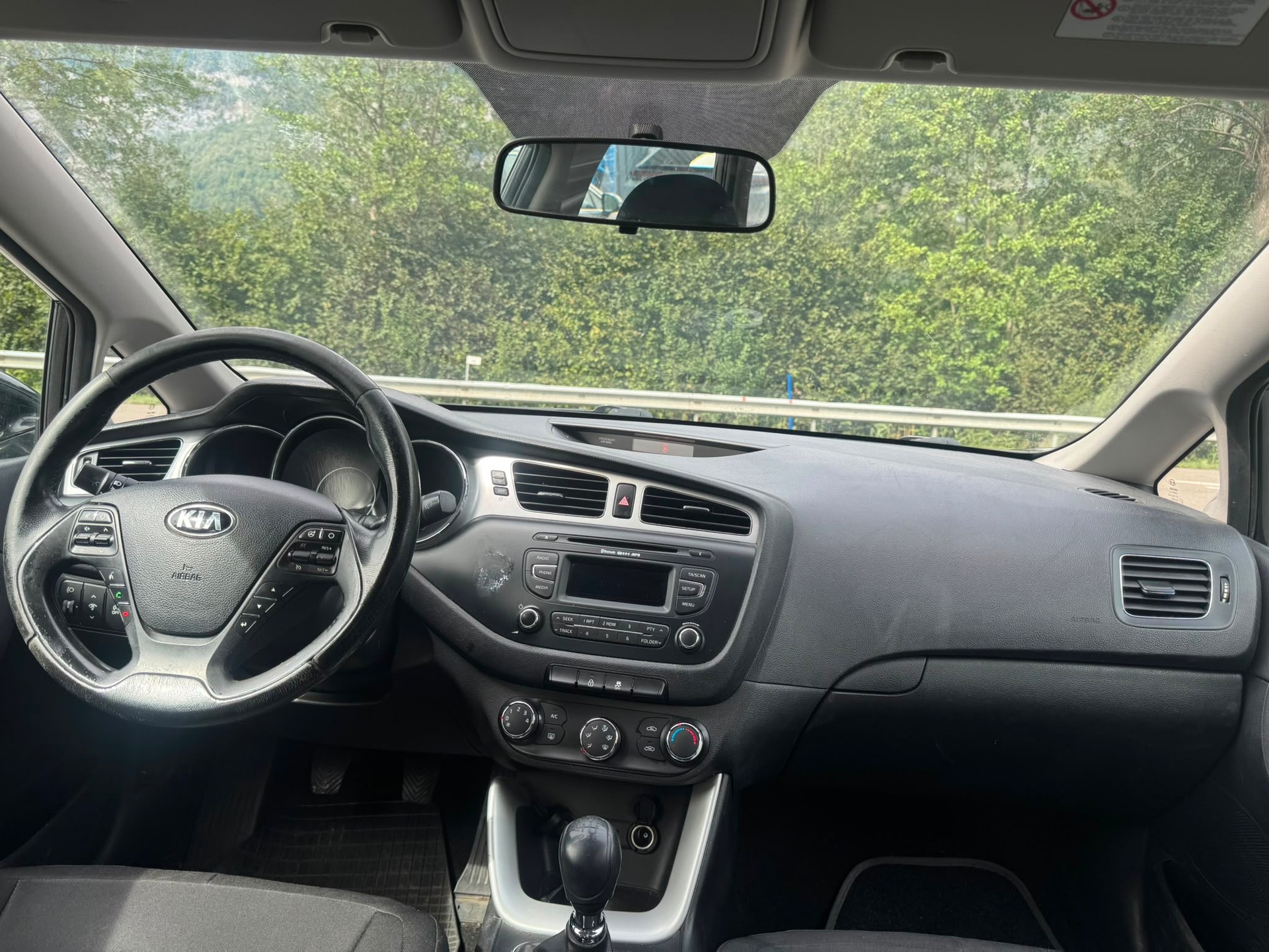 KIA Cee'd Sportswagon 1.6 GDi Classic-image-15