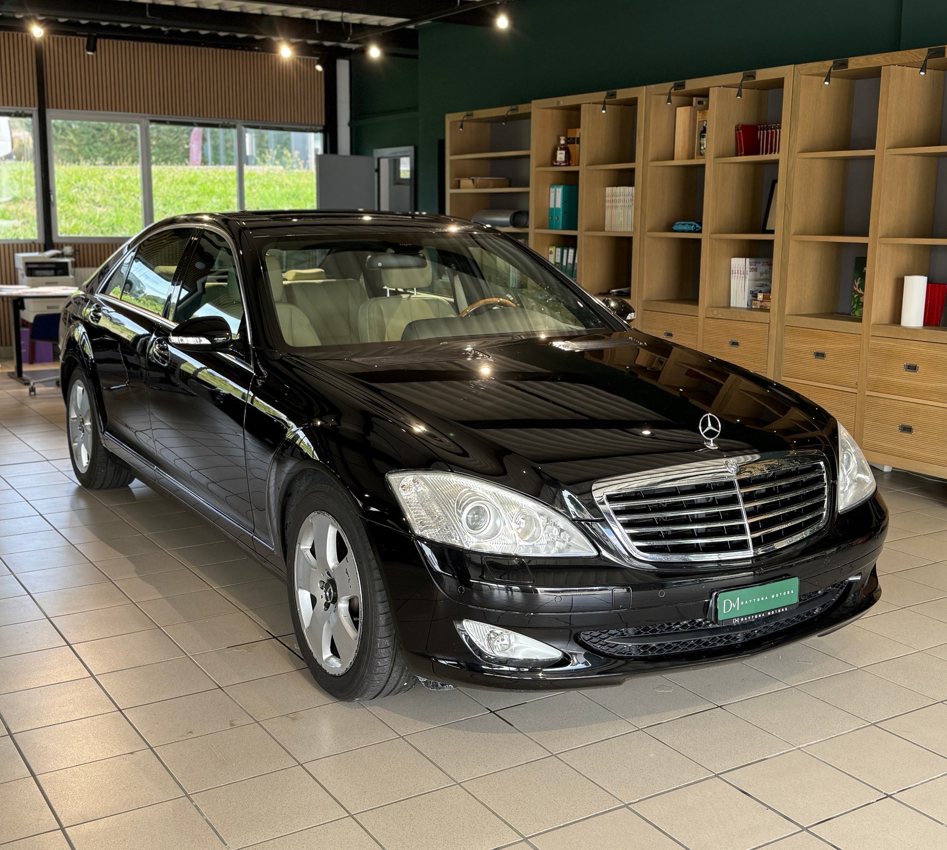MERCEDES-BENZ S 350 L 7G-Tronic-showroom-element-2