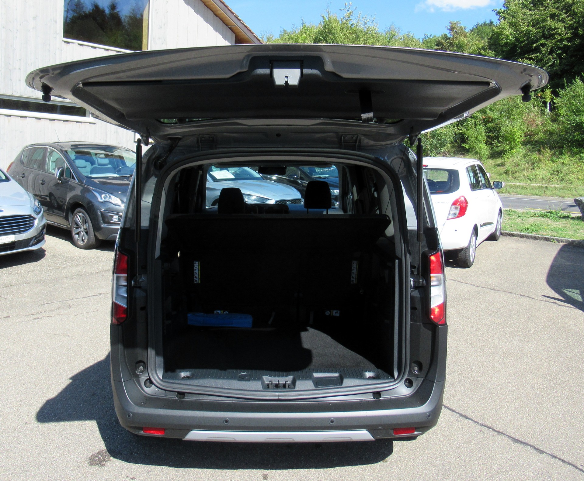 FORD Tourneo Courier 1.0 EcoBoost Active Automat-image-5