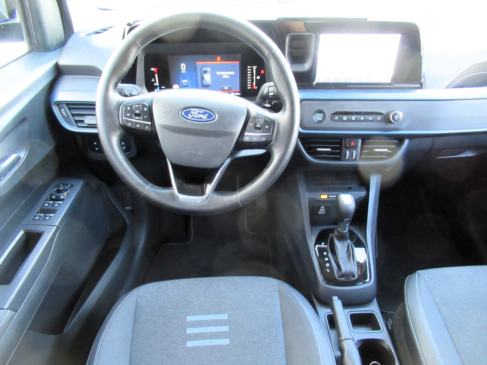 FORD Tourneo Courier 1.0 EcoBoost Active Automat-image-7