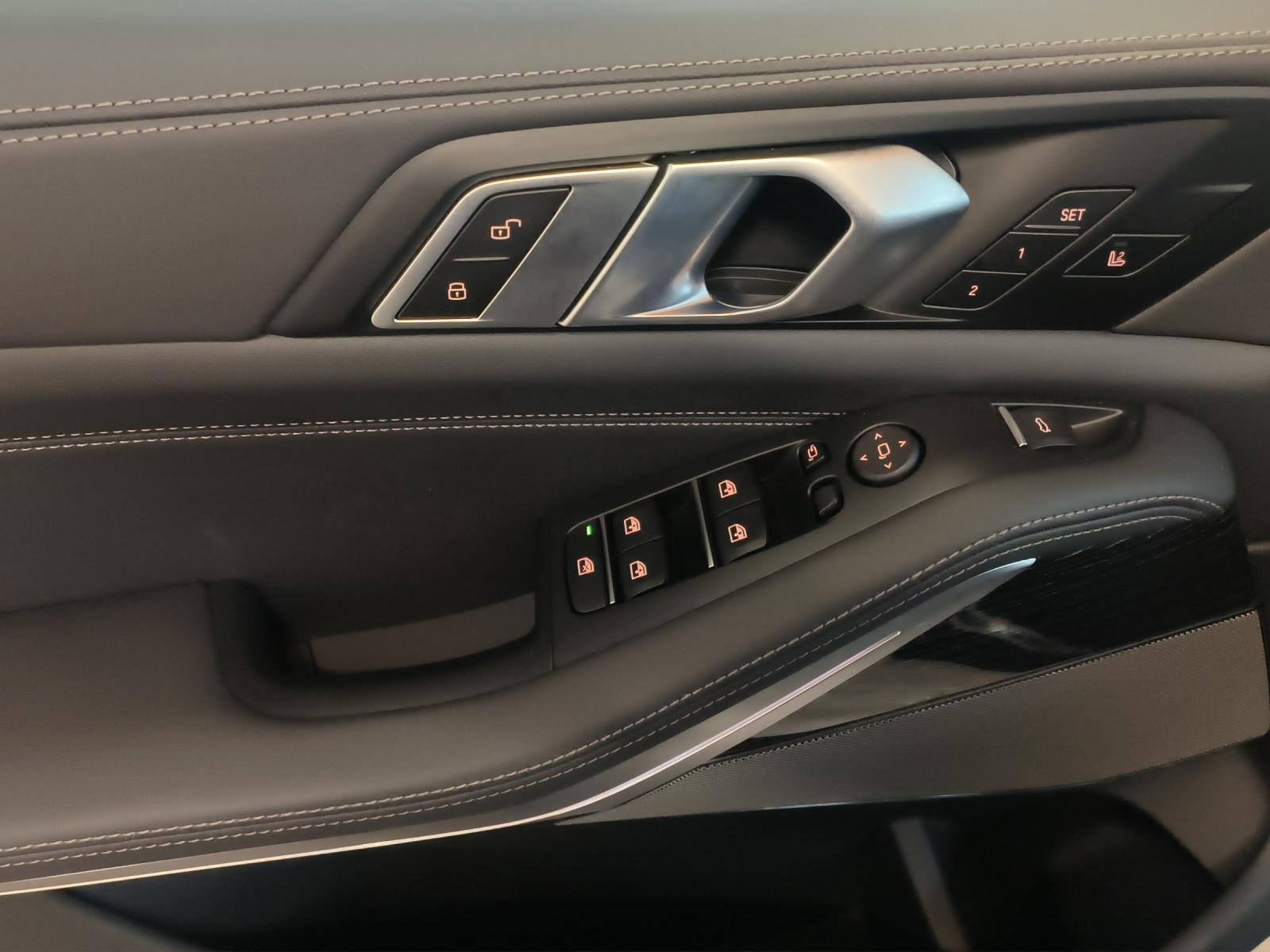 BMW X5 30d xDrive-image-10