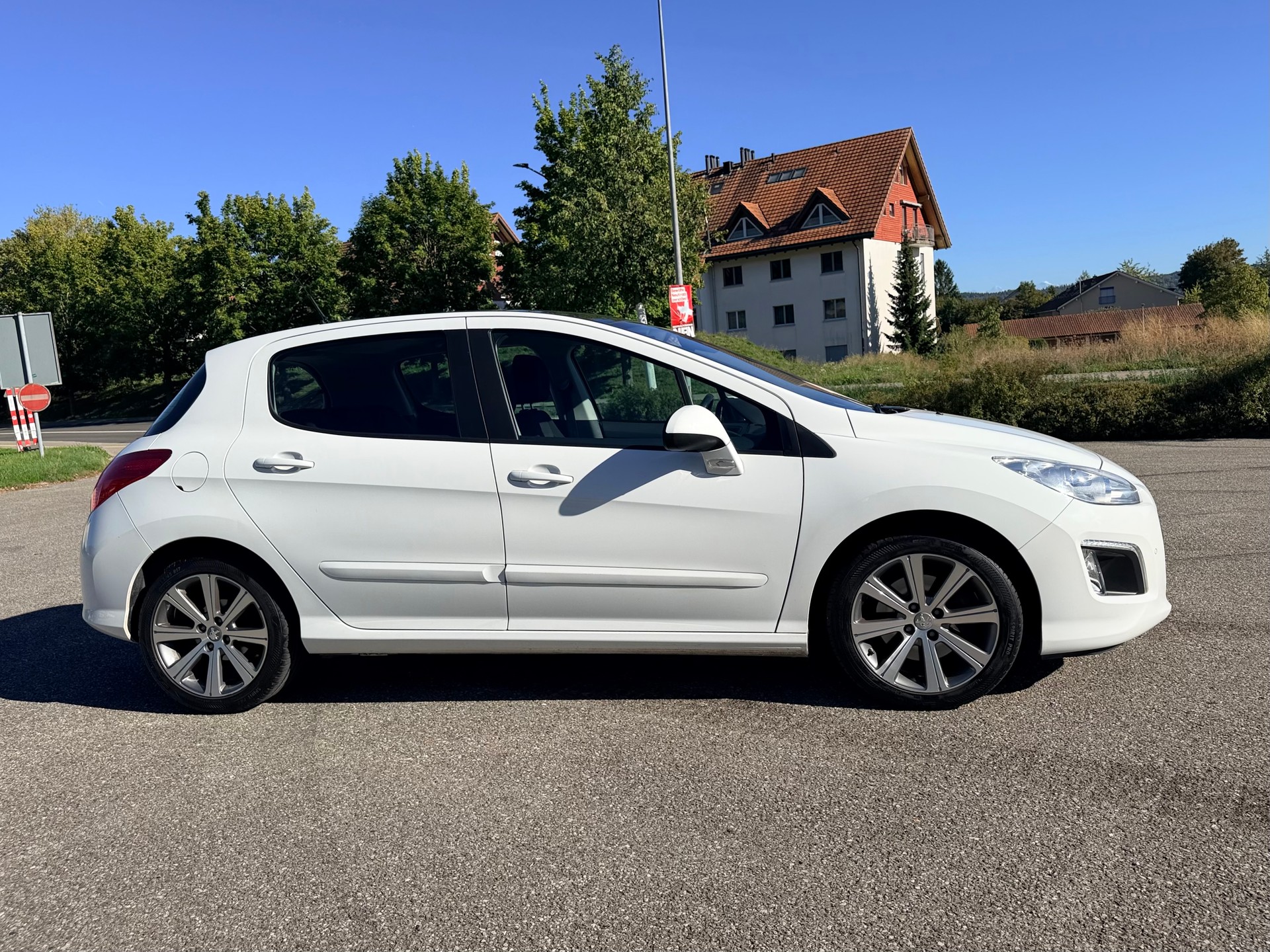 PEUGEOT 308 1.6 16V T Sport Pack Automatic-image-5